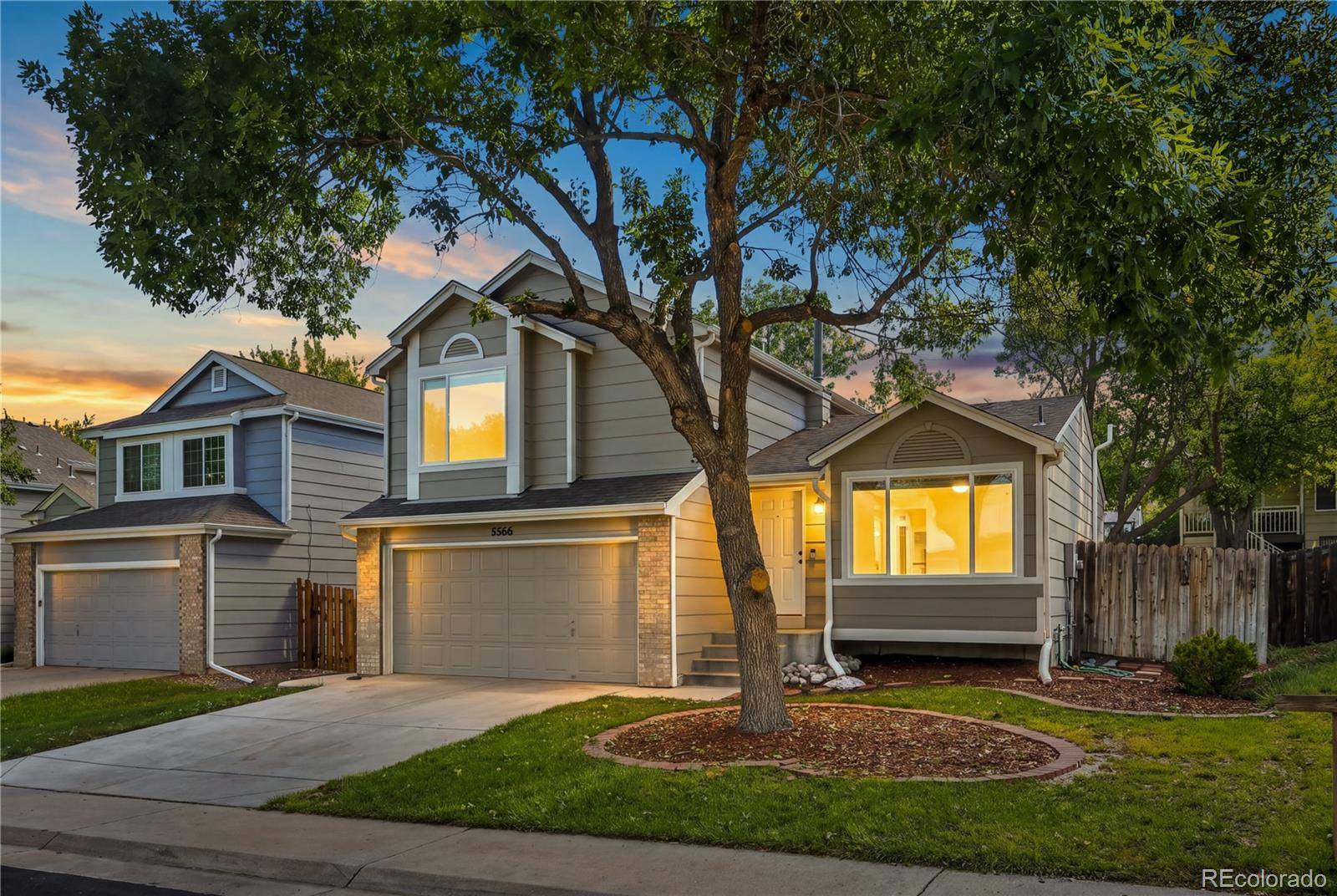 5566 S Ireland ST, Aurora, CO 80015