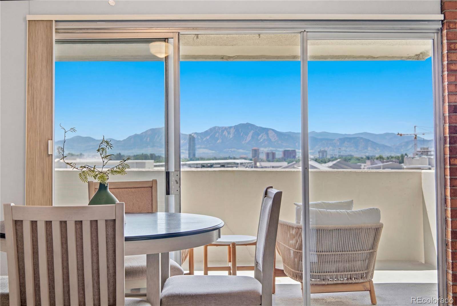 2 Adams ST #905, Denver, CO 80206