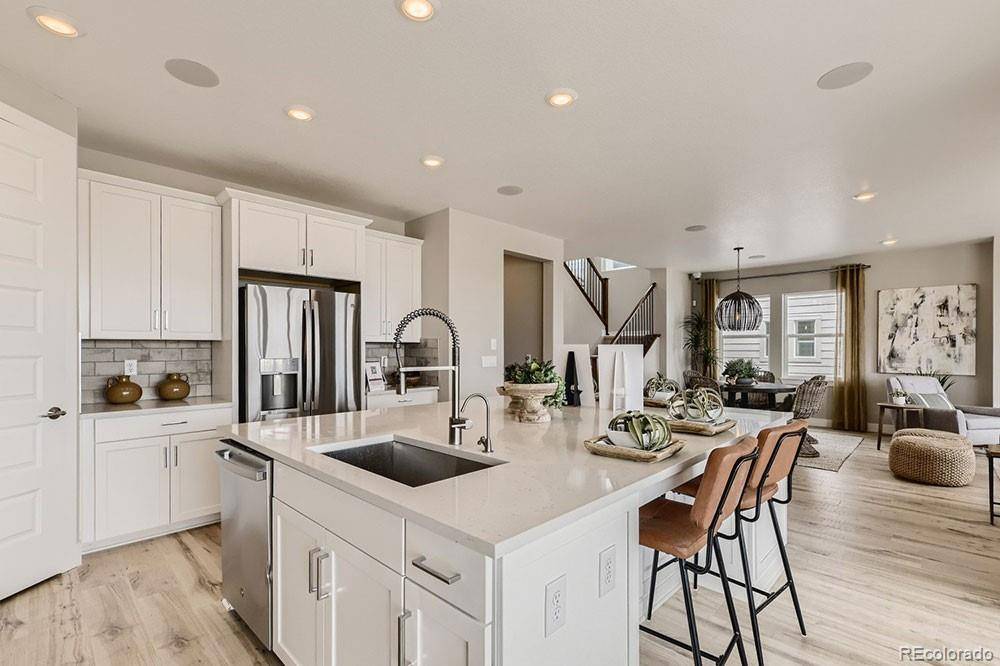 3231 N Elk WAY, Aurora, CO 80019