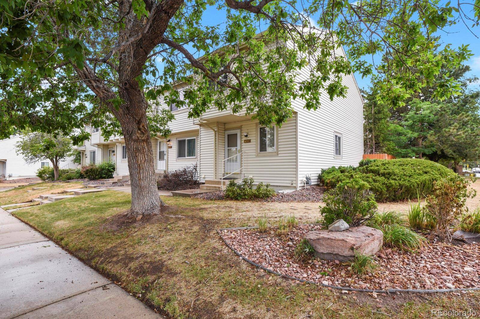 4290 S Mobile CIR #A, Aurora, CO 80013