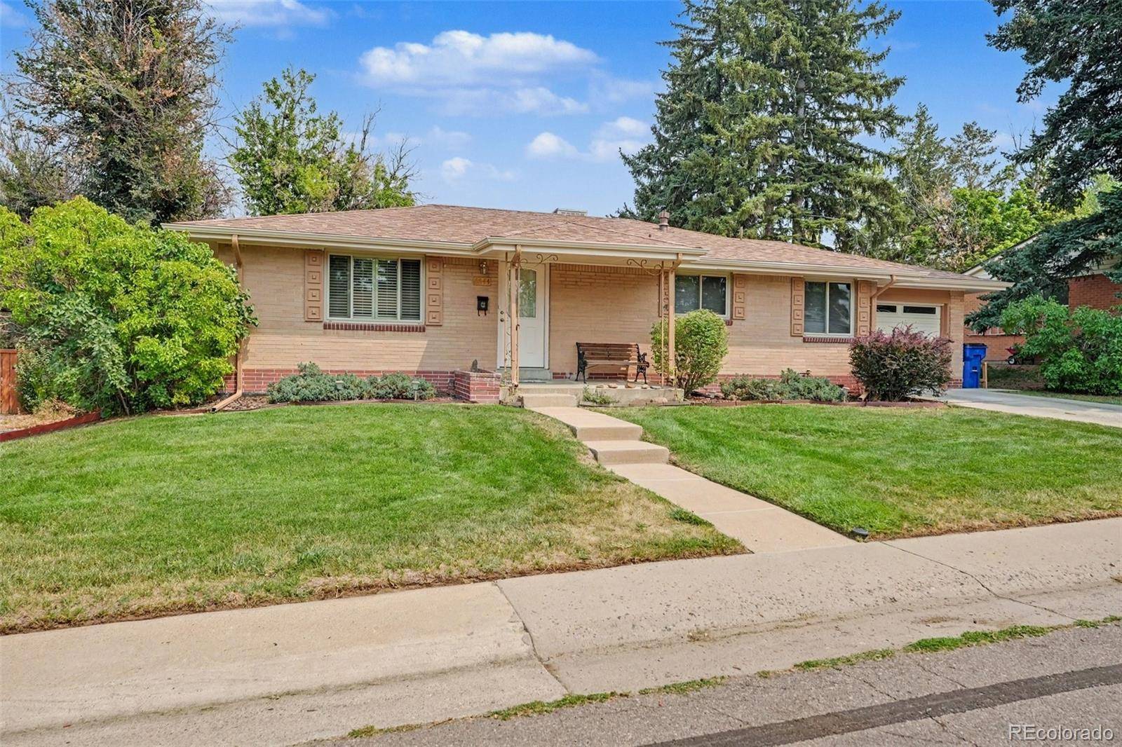 6644 S Penrose CT, Centennial, CO 80121