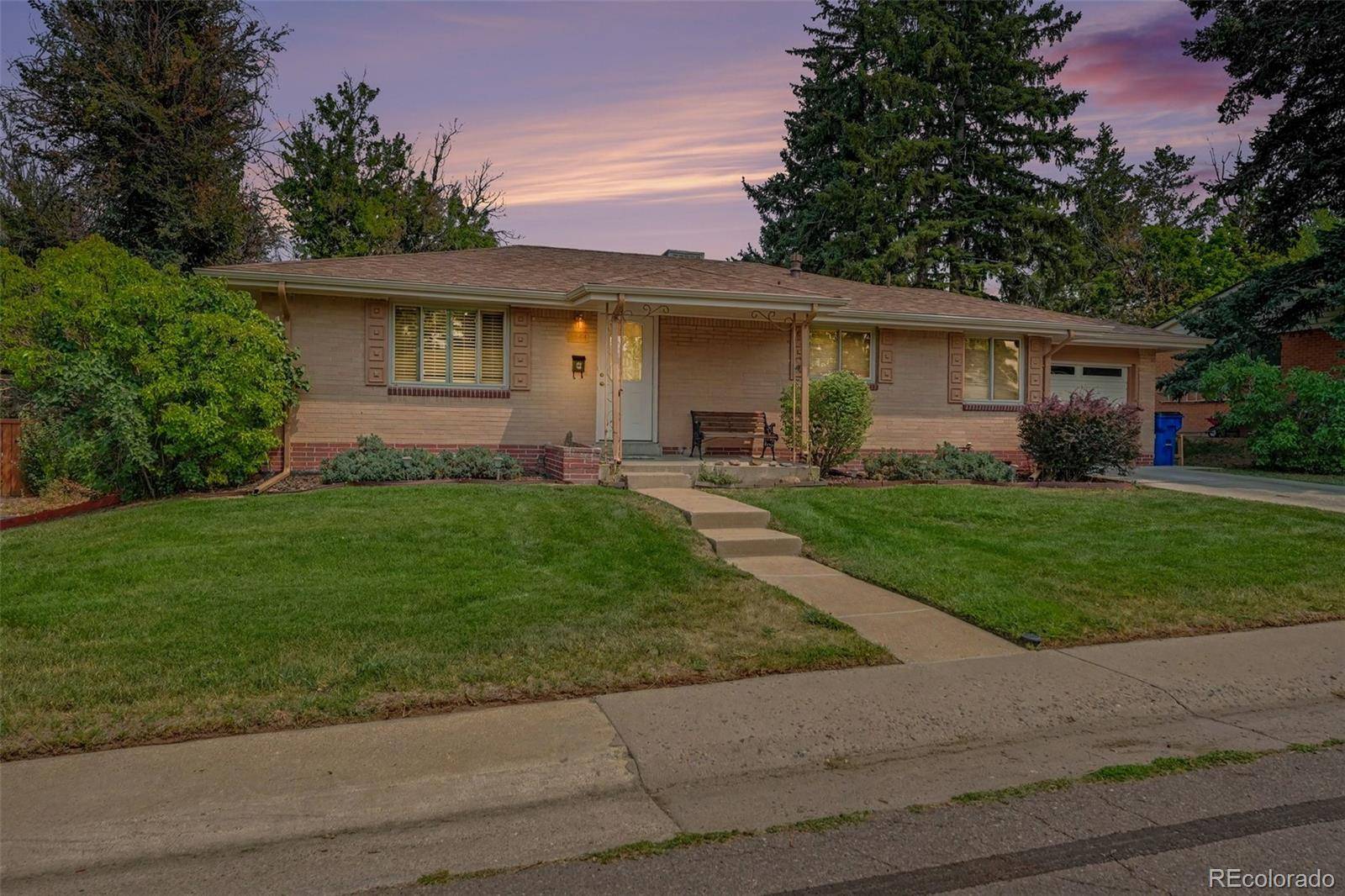 6644 S Penrose CT, Centennial, CO 80121