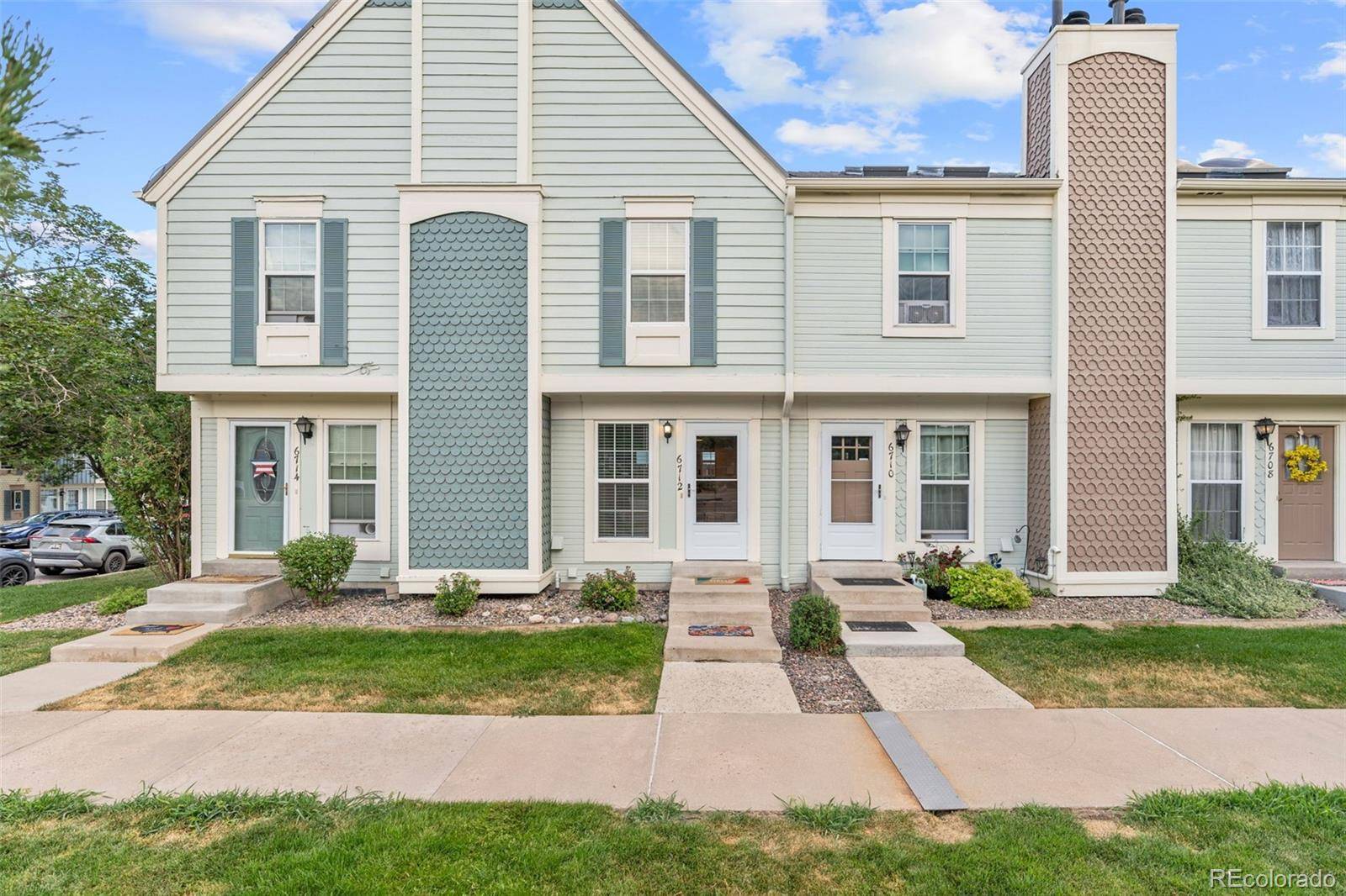 6712 S Independence ST, Littleton, CO 80128