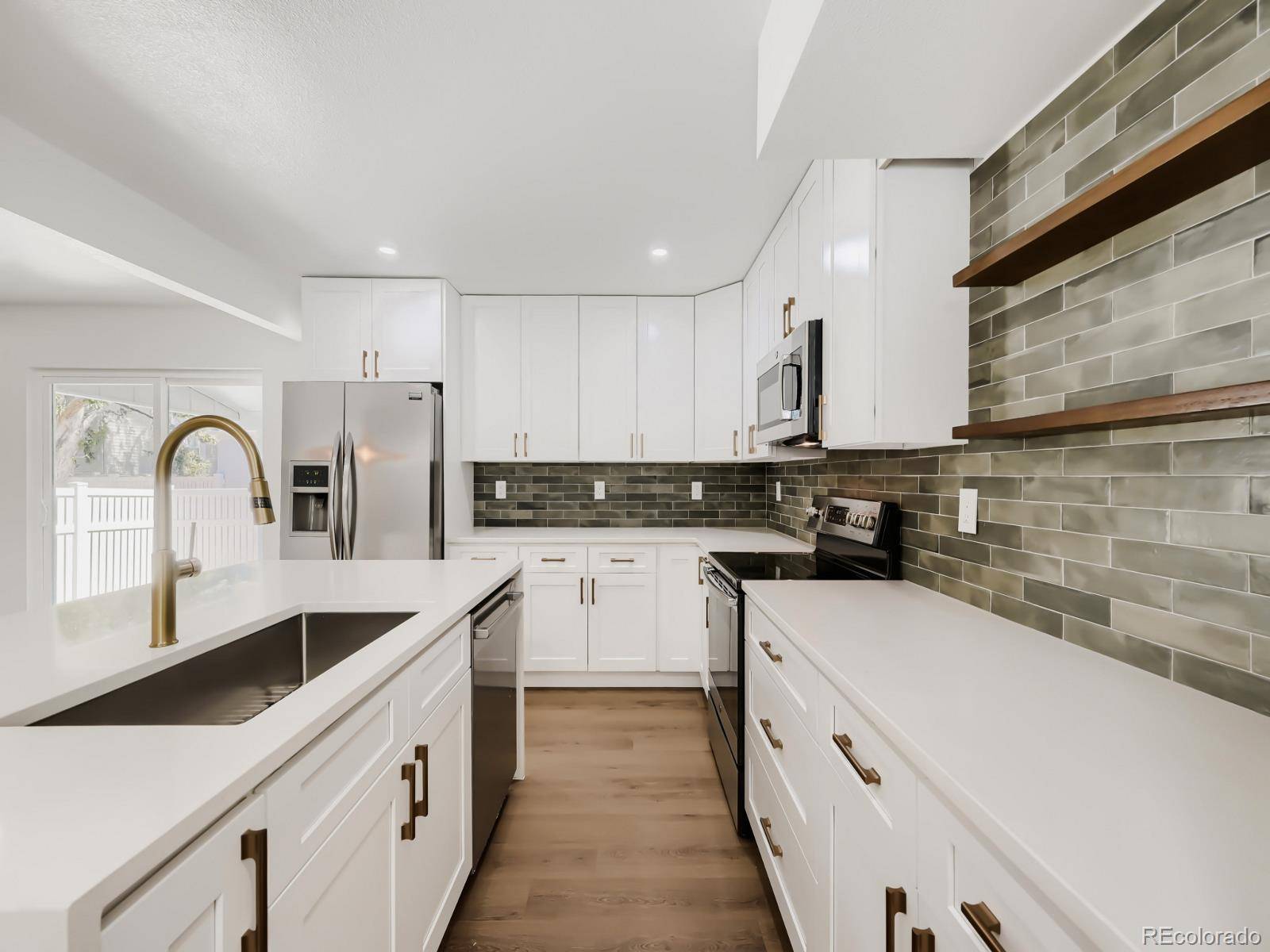 2813 S Xanadu WAY, Aurora, CO 80014