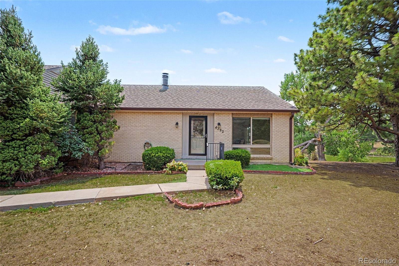 4292 W Pondview DR, Littleton, CO 80123