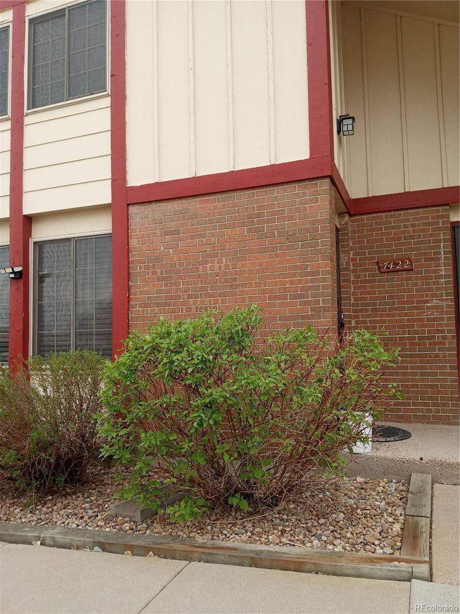 7422 S Zephyr CT, Littleton, CO 80128