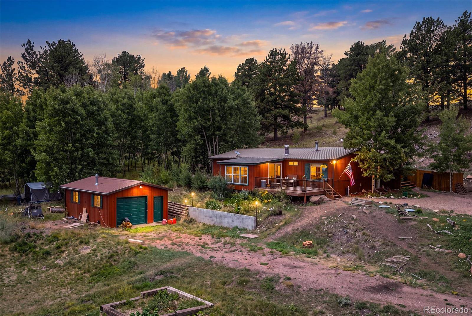 242 Poplar LN, Guffey, CO 80820
