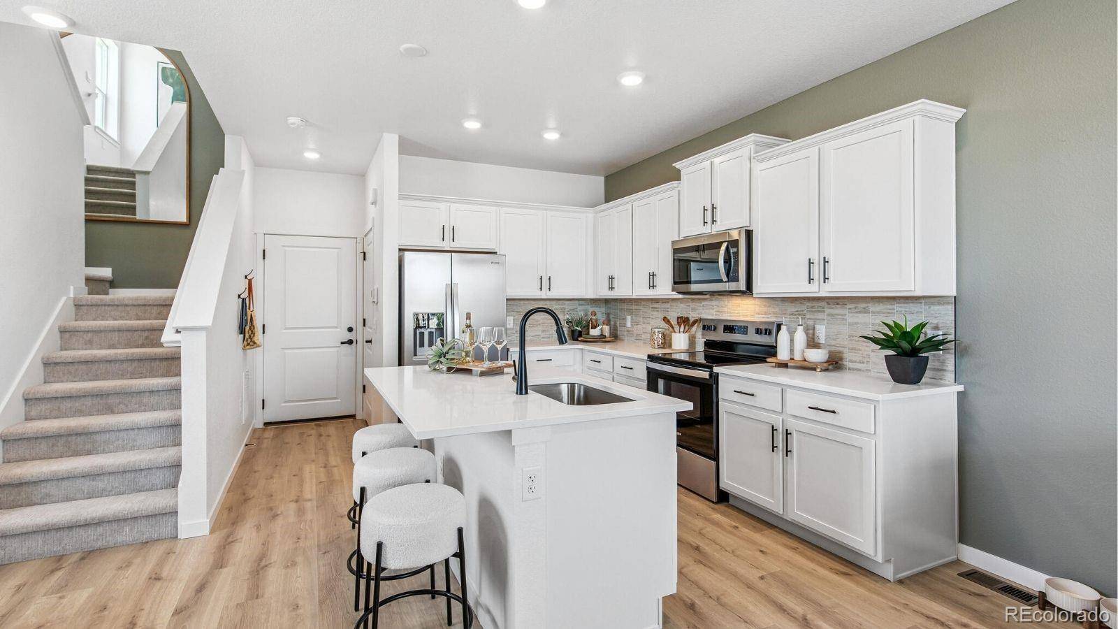 1402 S Boston CT #A, Denver, CO 80247