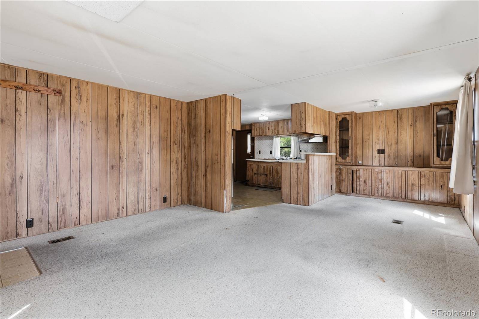 1773 Salida ST, Aurora, CO 80011