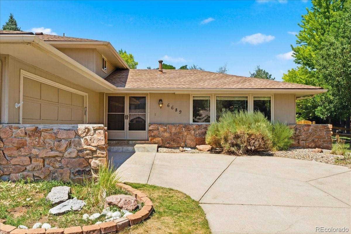6689 E Heritage Pl N, Englewood, CO 80111