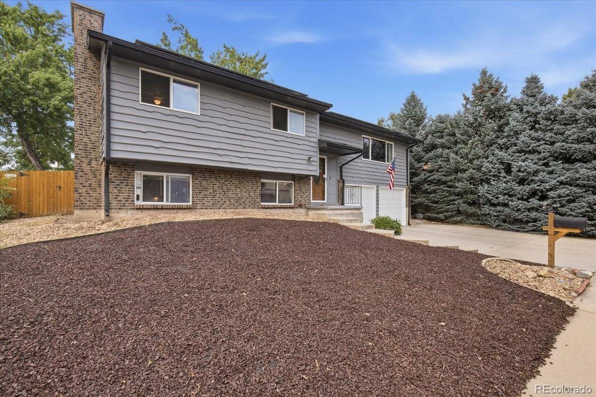 9837 W Arizona AVE, Lakewood, CO 80232