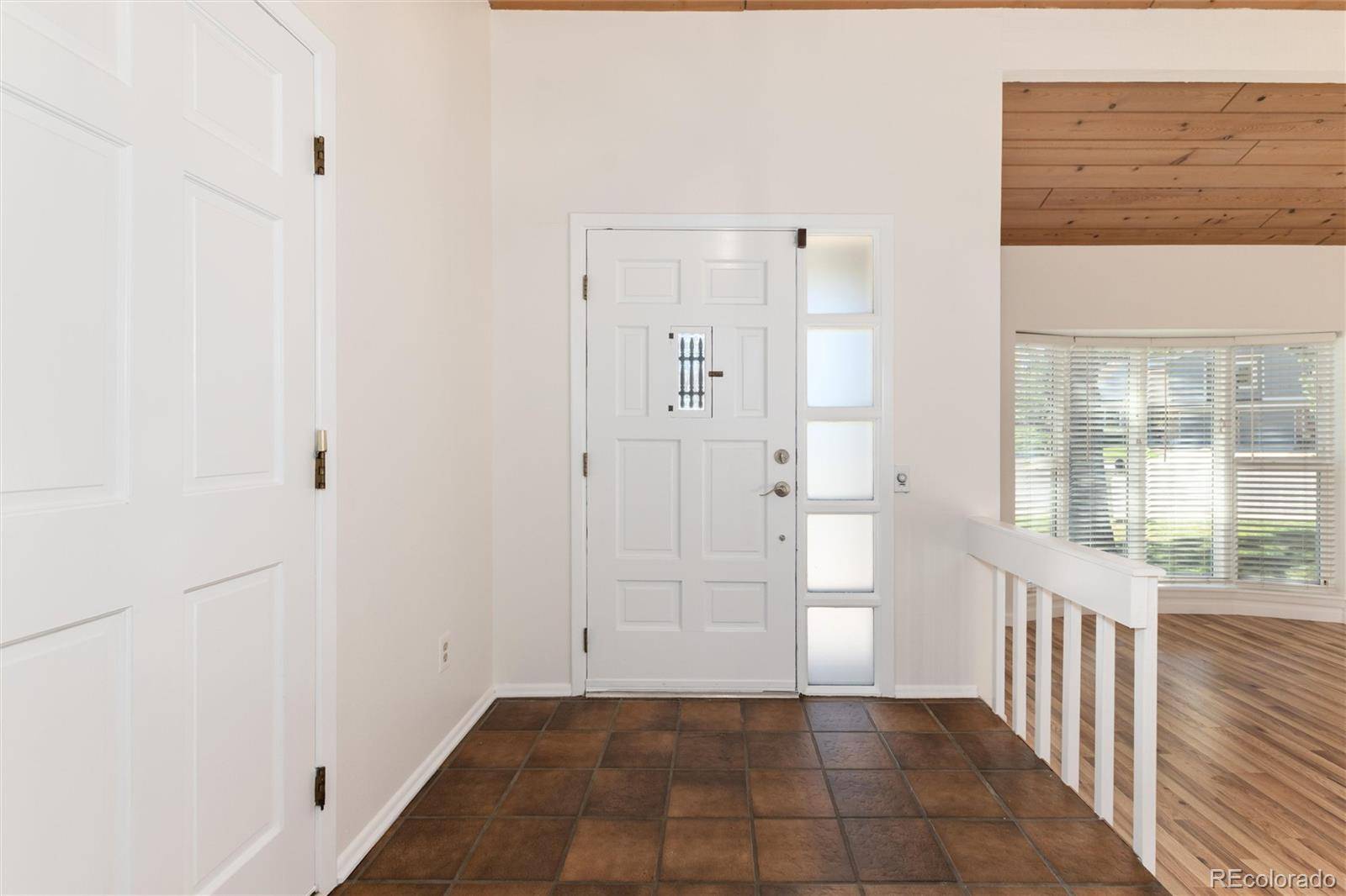 8145 S Syracuse ST, Centennial, CO 80112