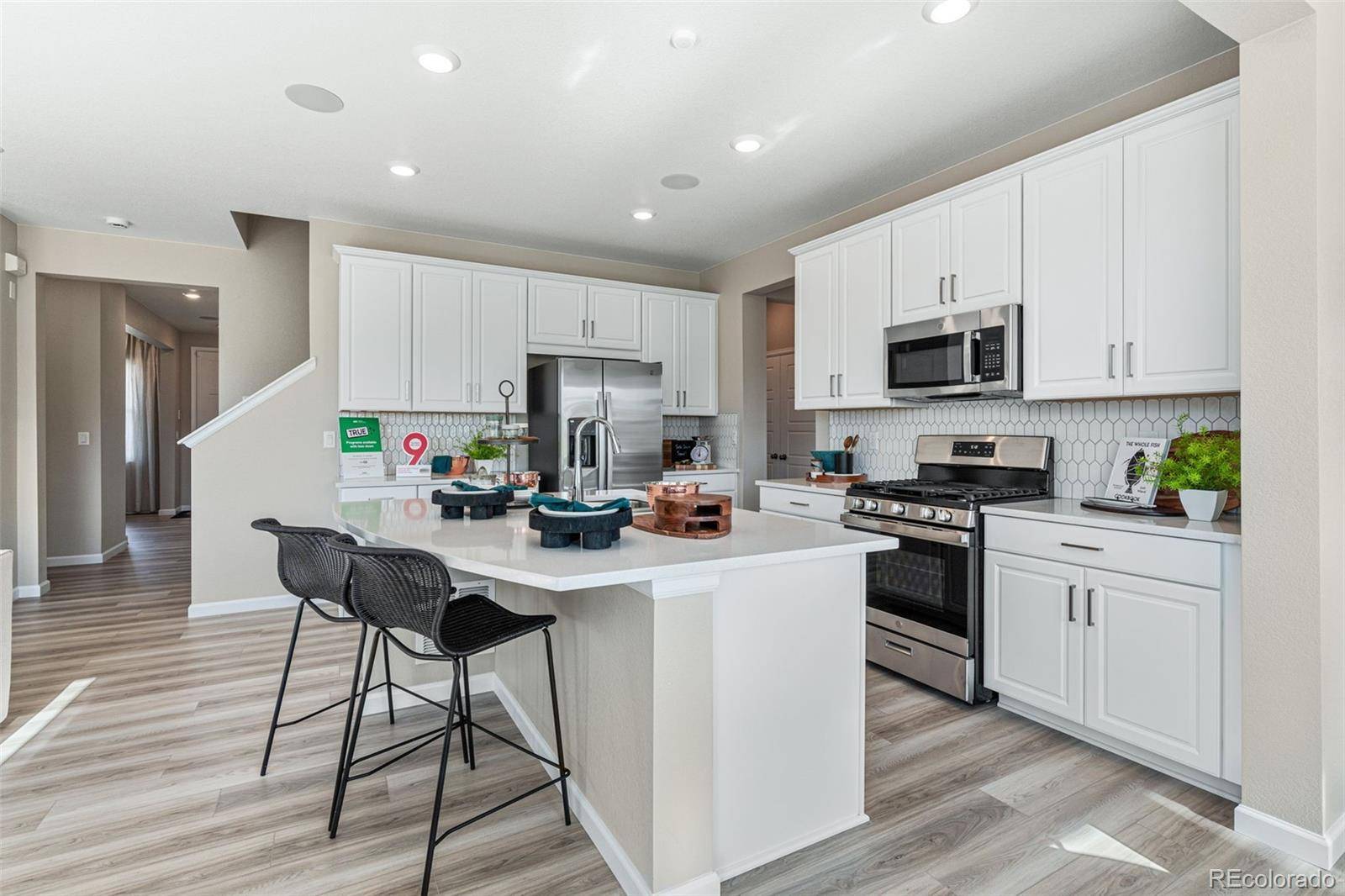 16958 W 92nd DR, Arvada, CO 80007