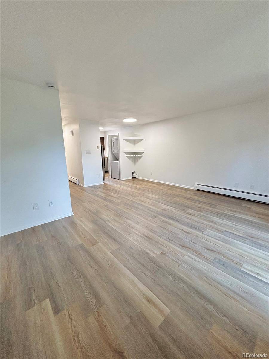 5946 W 41st AVE, Denver, CO 80212