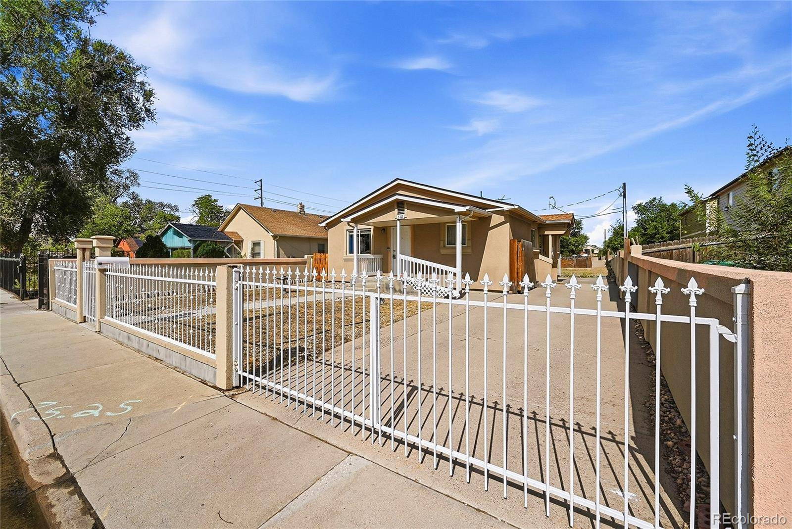 518 15th Avenue CT, Greeley, CO 80631