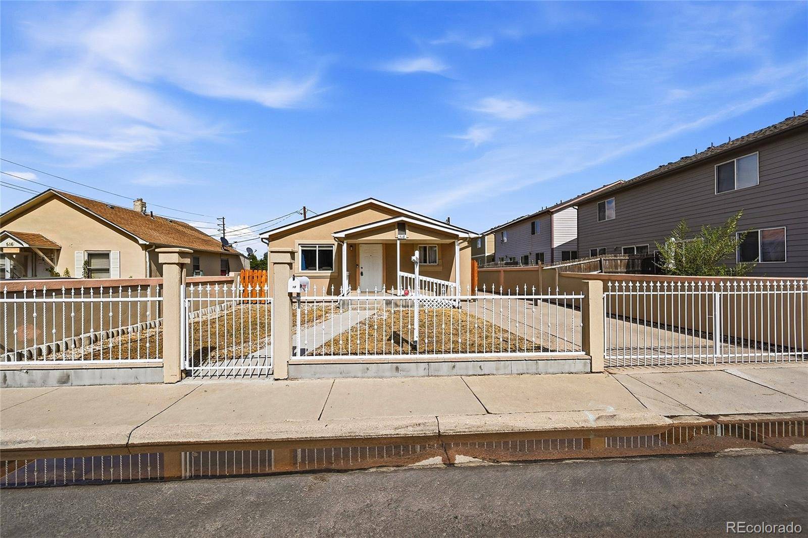 518 15th Avenue CT, Greeley, CO 80631