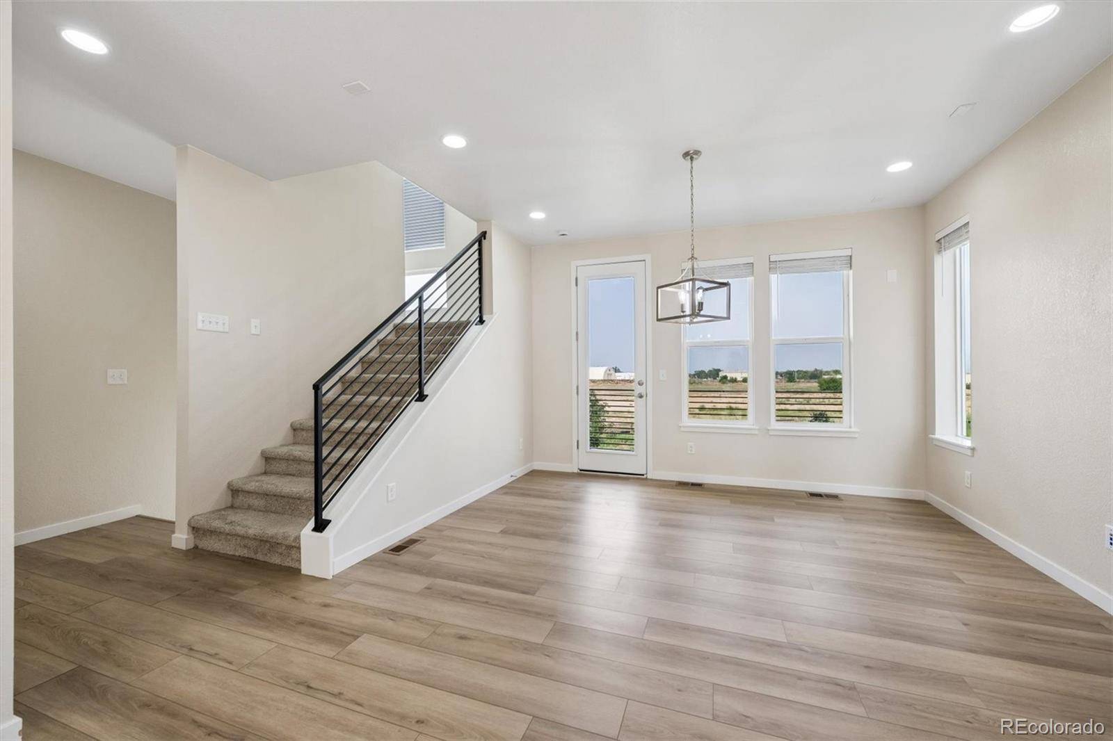 12331 Farmview LN, Thornton, CO 80241