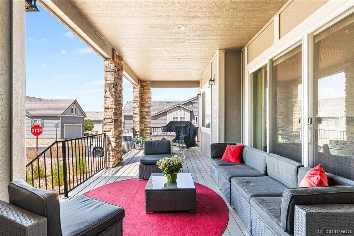 1048 Brocade DR, Highlands Ranch, CO 80126