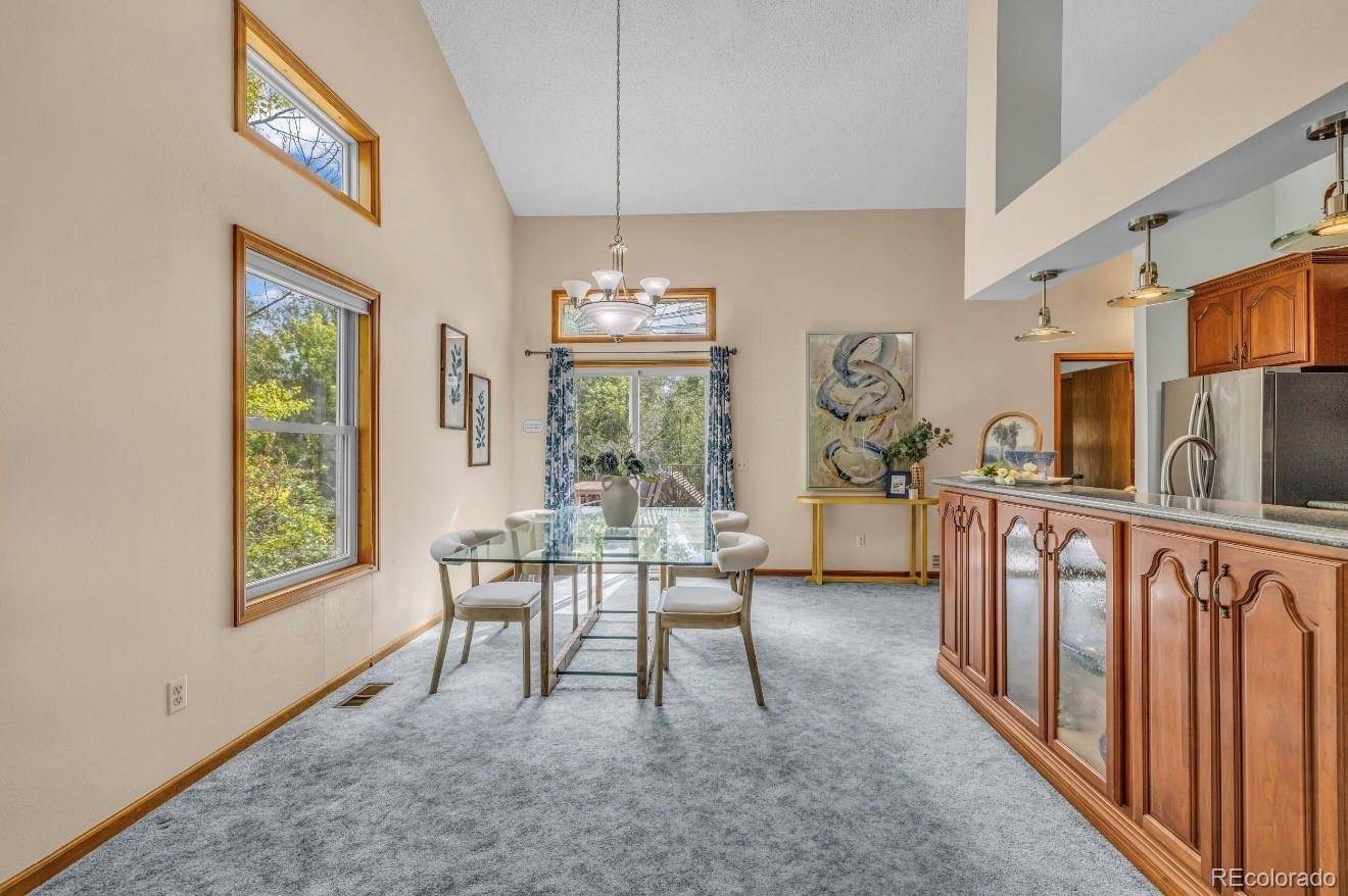 829 Buchanan LN, Longmont, CO 80504