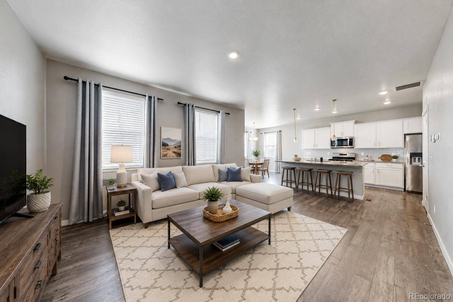 2122 Pineywoods ST, Mead, CO 80542