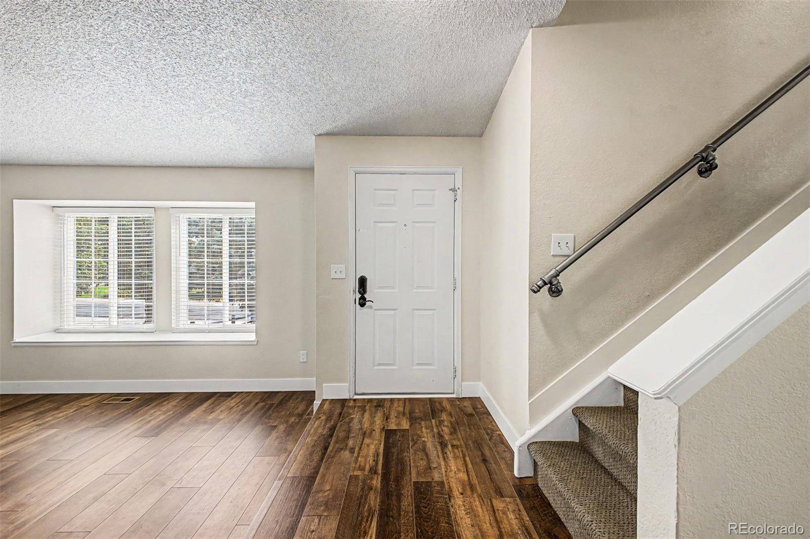 9261 Stargrass CIR, Littleton, CO 80126