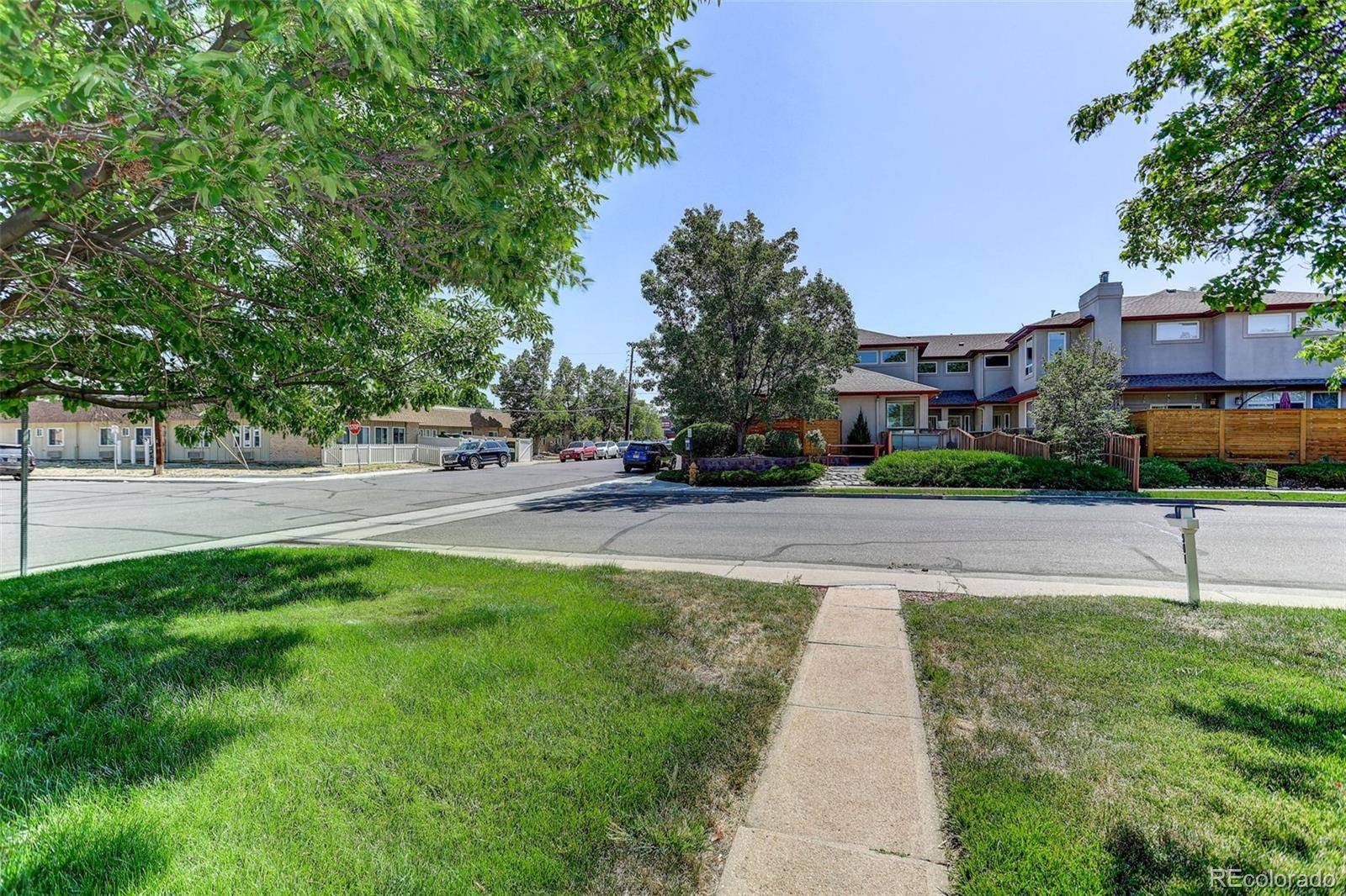 901 S Locust ST, Denver, CO 80224