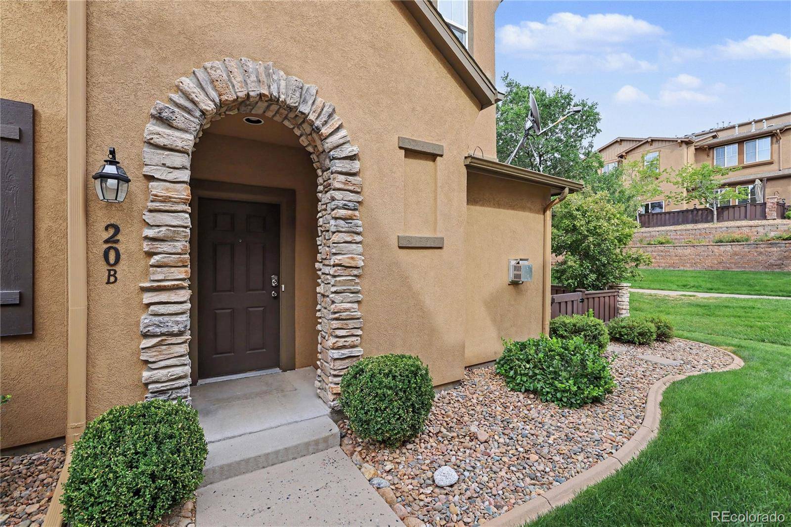 10546 Graymont LN #B, Littleton, CO 80126