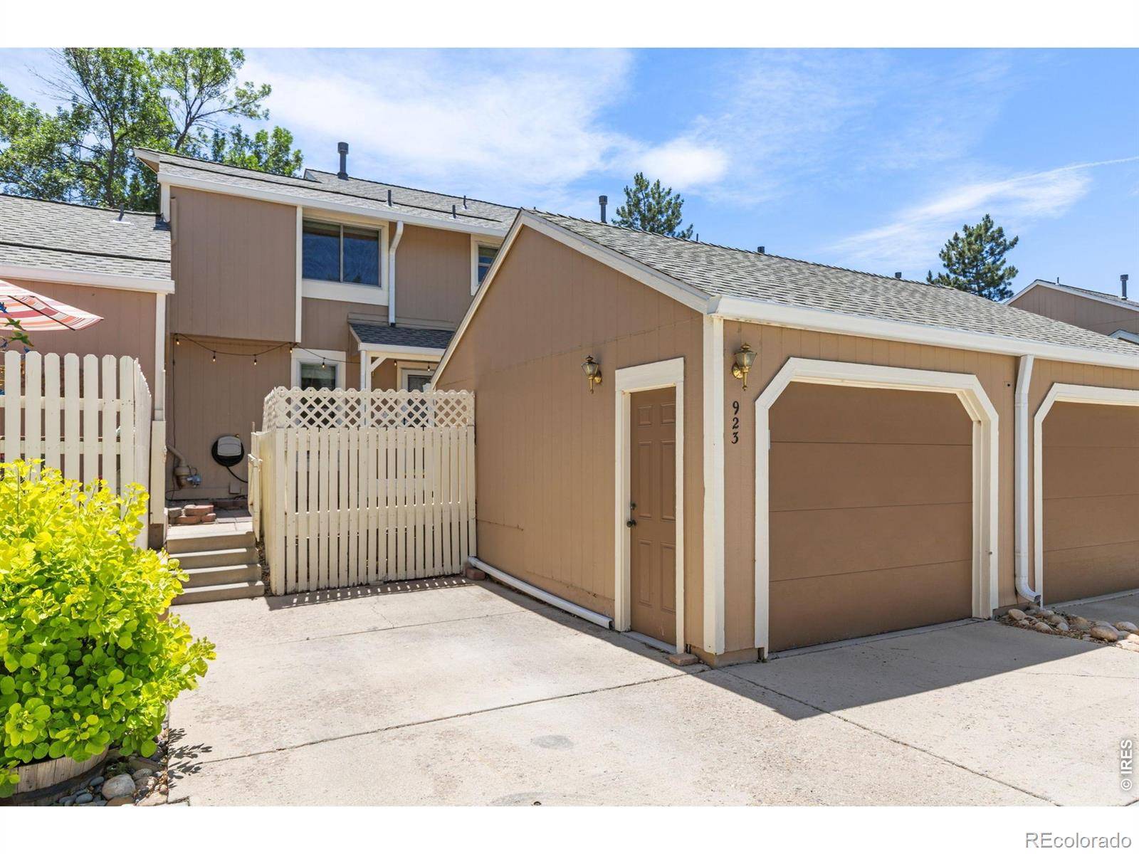923 Reynolds Farm LN, Longmont, CO 80503