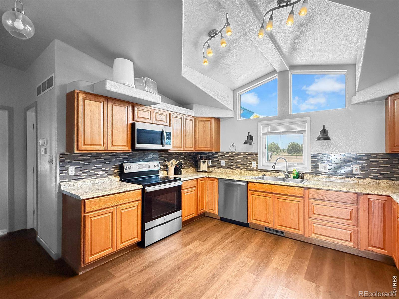 1916 S 5th AVE, Sterling, CO 80751