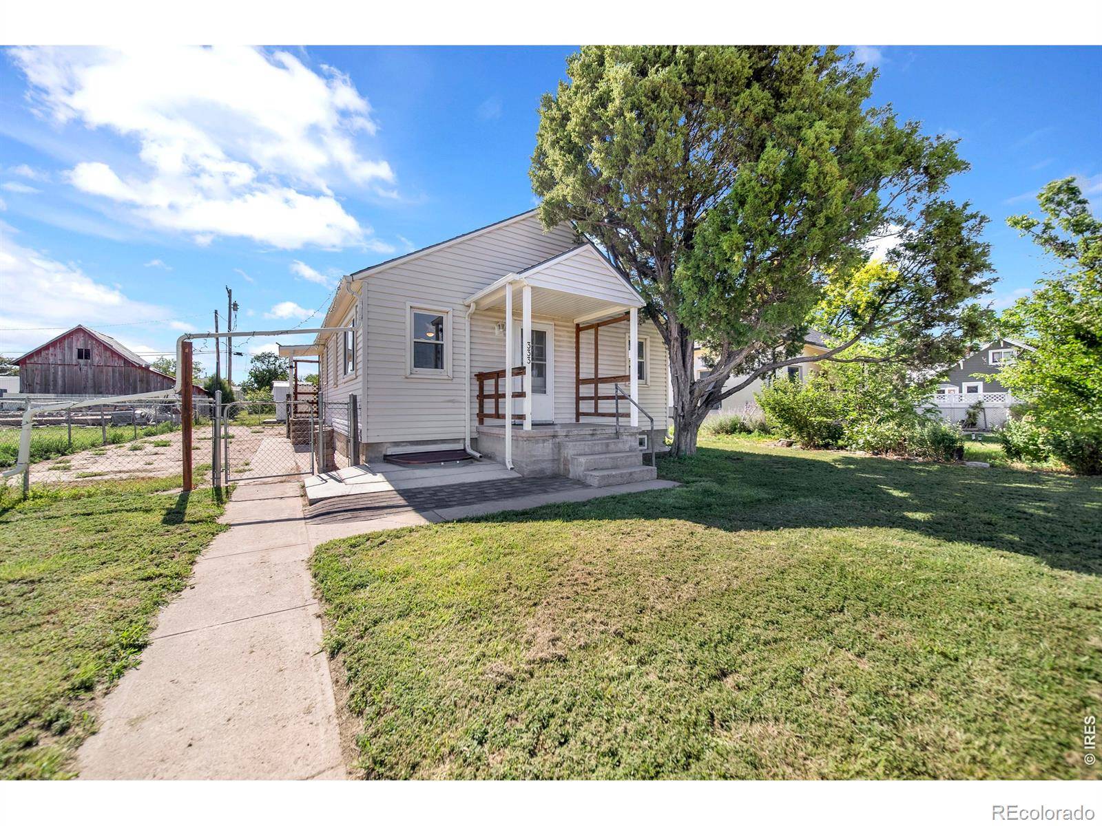 333 Cedar AVE, Akron, CO 80720