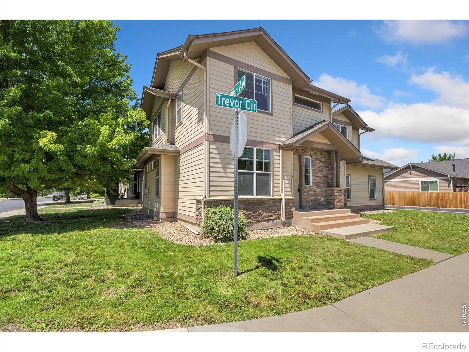 2104 18th AVE, Longmont, CO 80501