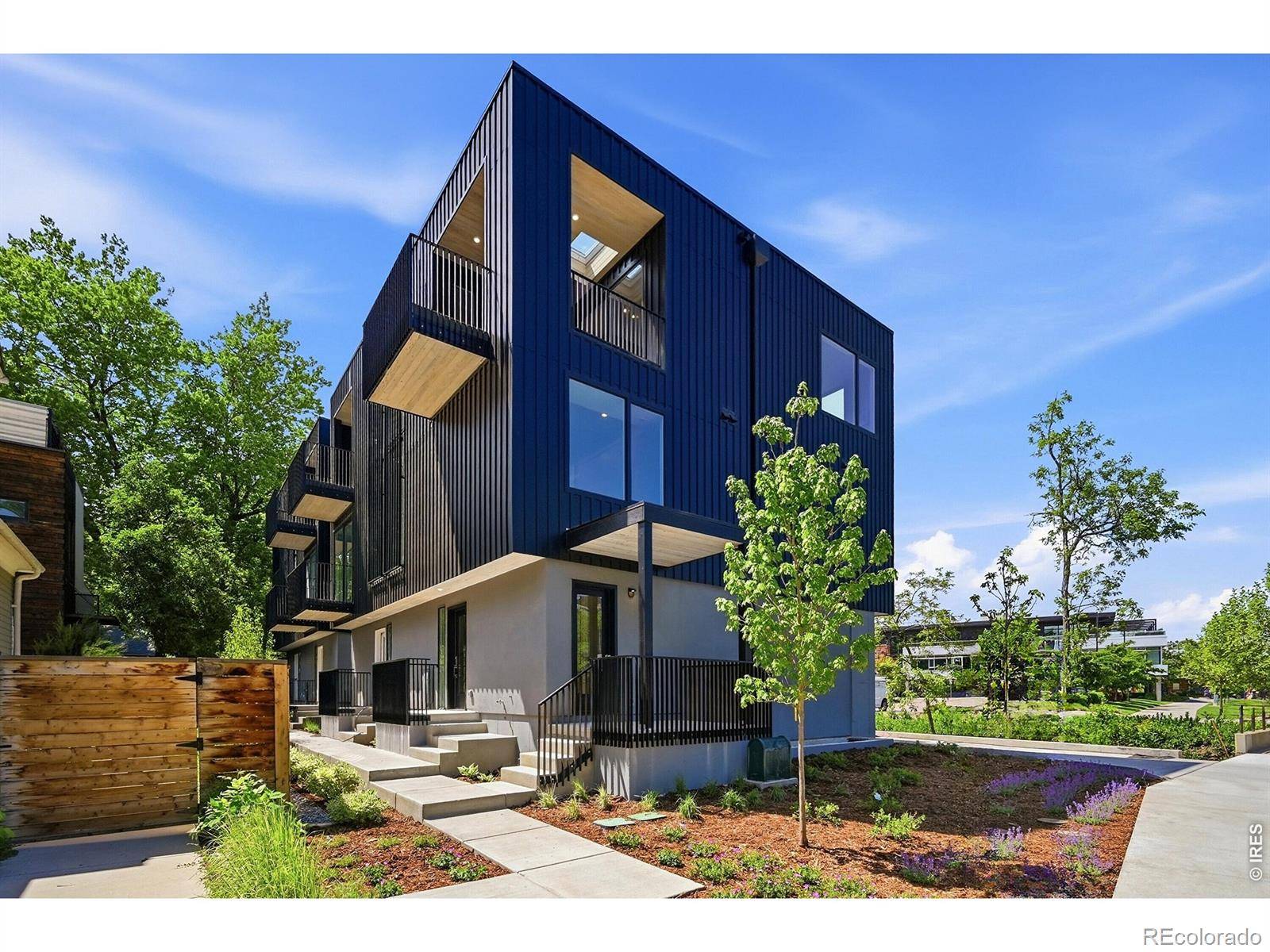 1633 17th ST #A, Boulder, CO 80302