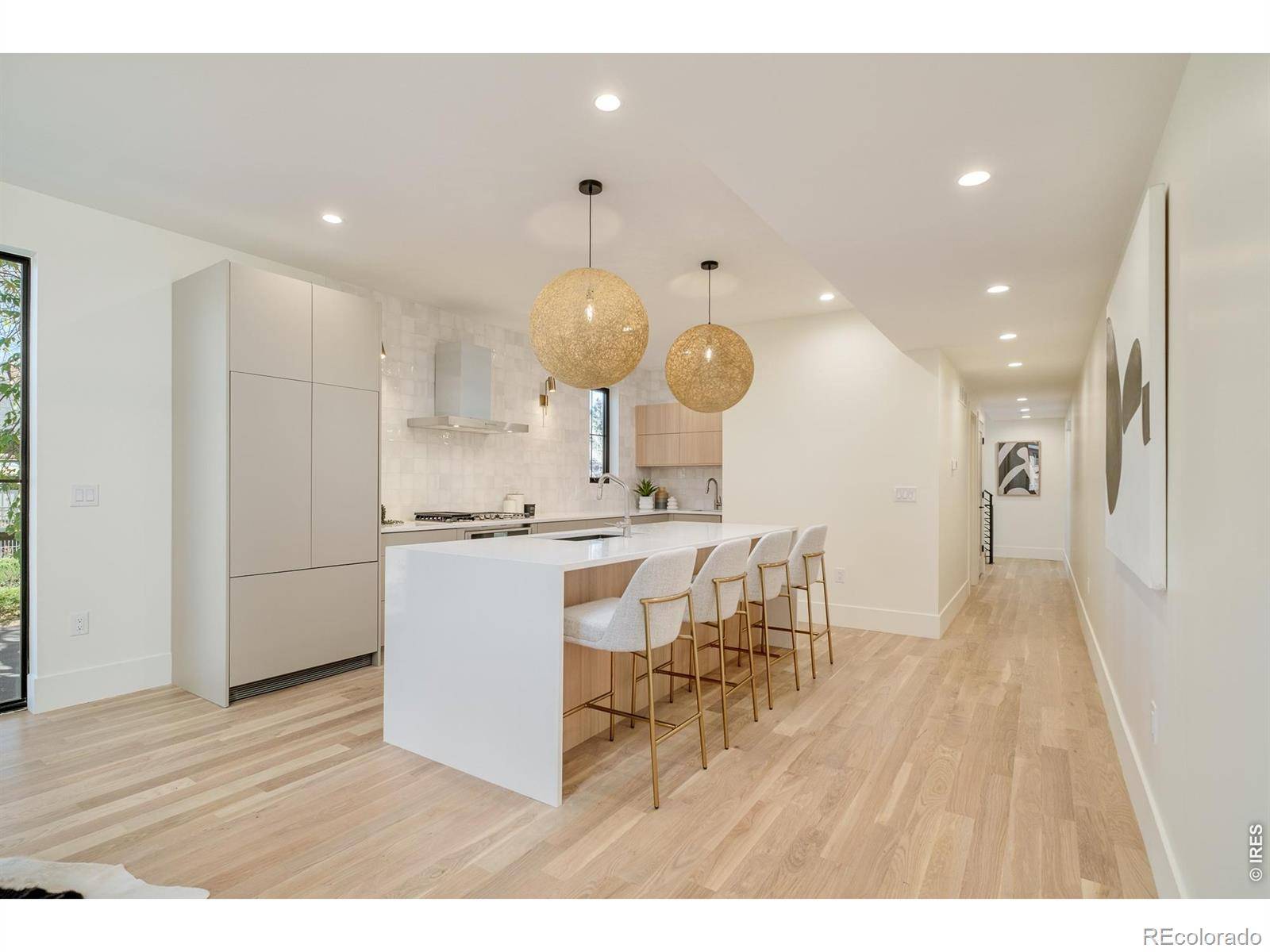 570 Cook ST, Denver, CO 80206