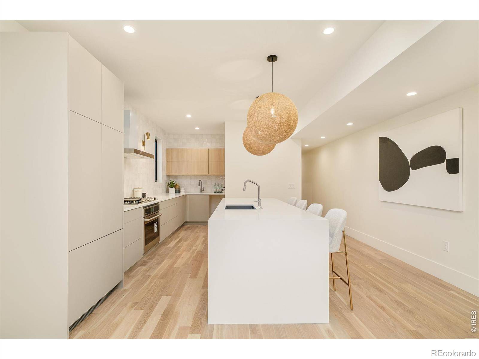 570 Cook ST, Denver, CO 80206