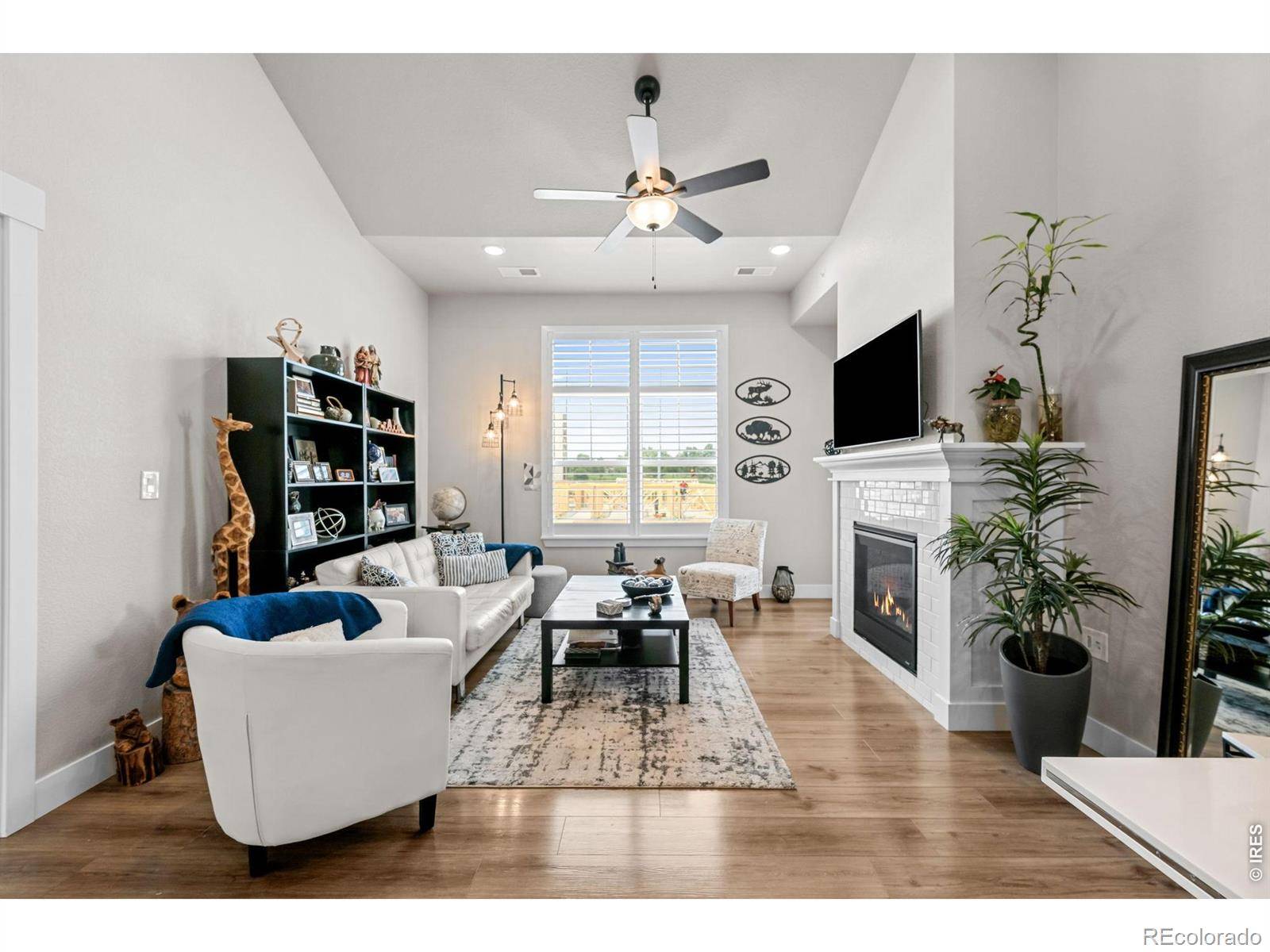 235 High Point DR #207, Longmont, CO 80504
