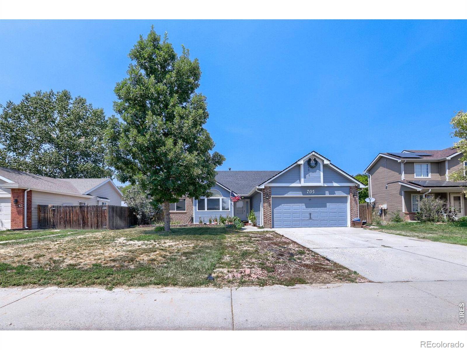 705 Country Acres DR, Johnstown, CO 80534