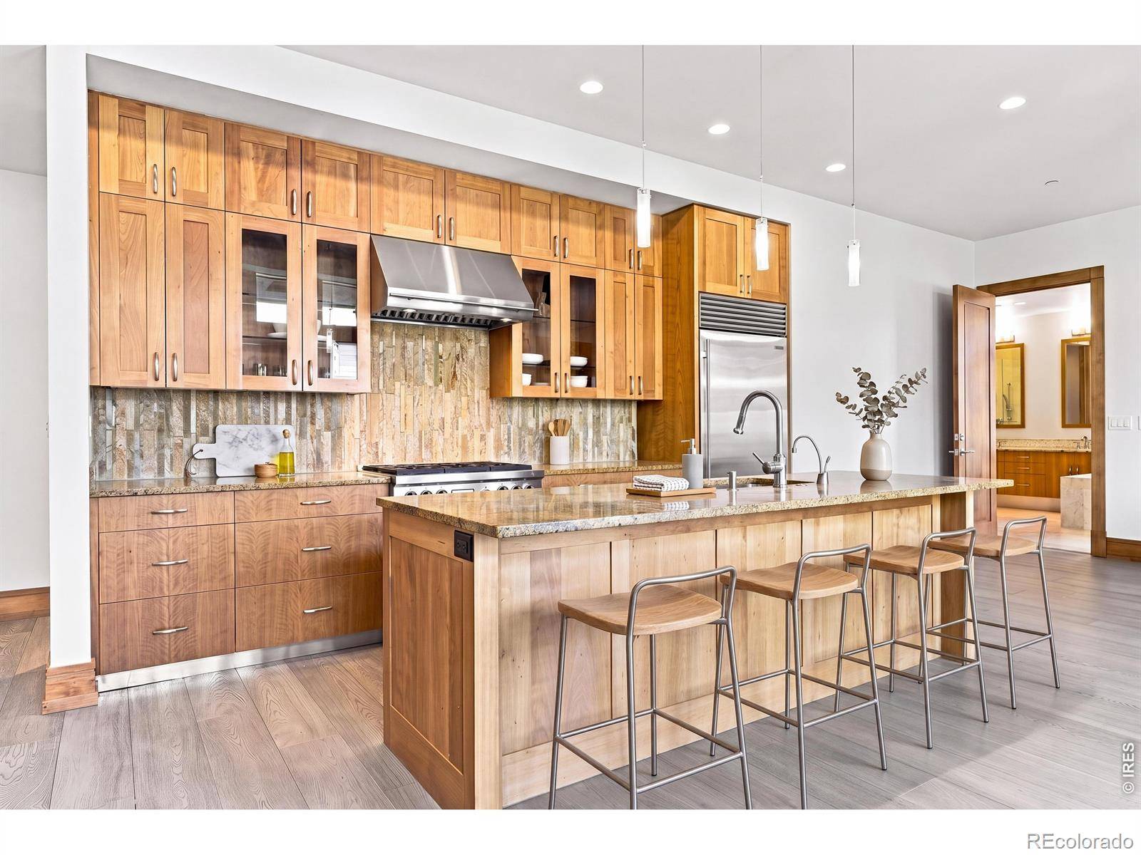 1077 Canyon BLVD #211, Boulder, CO 80302