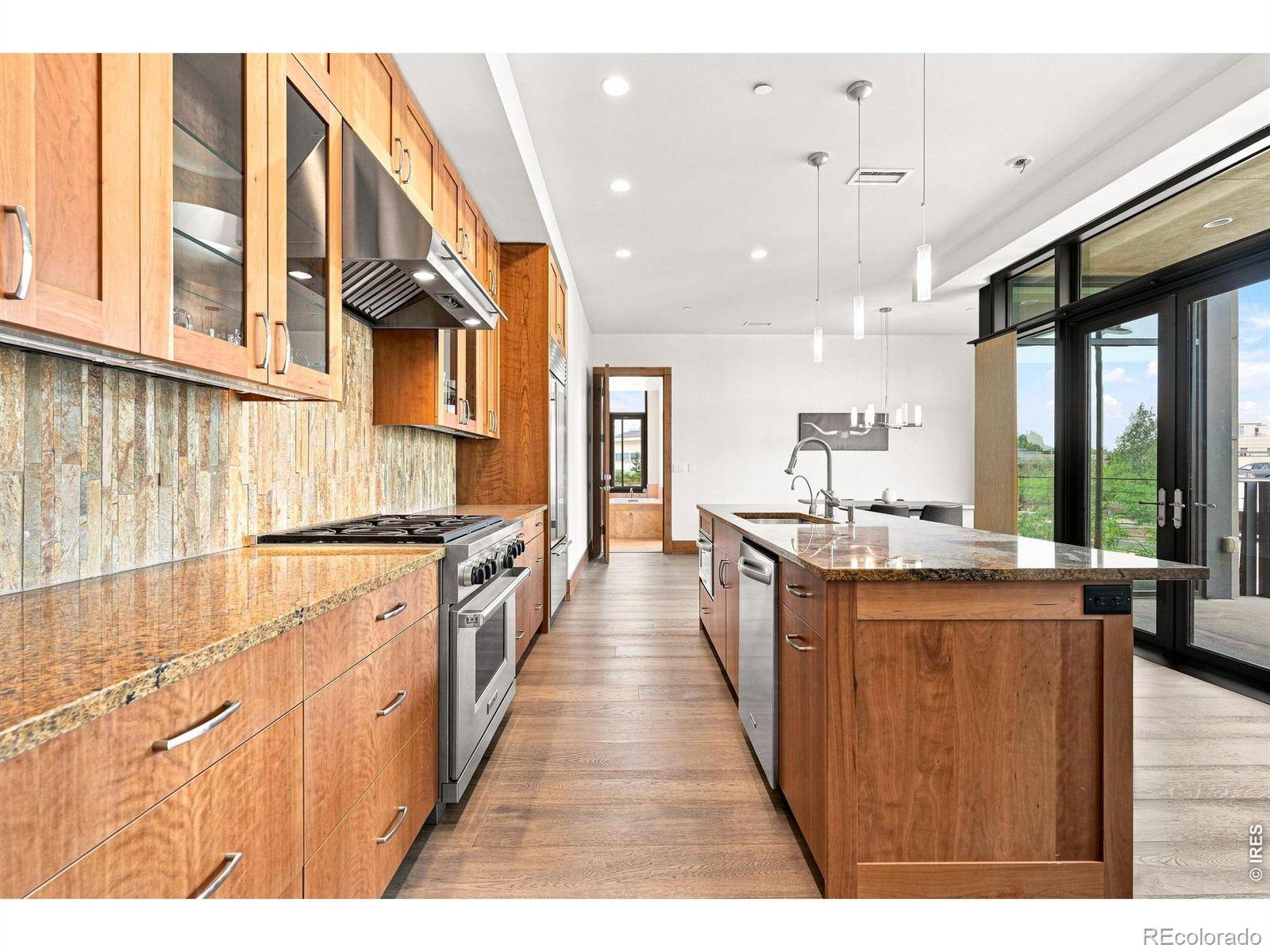 1077 Canyon BLVD #211, Boulder, CO 80302