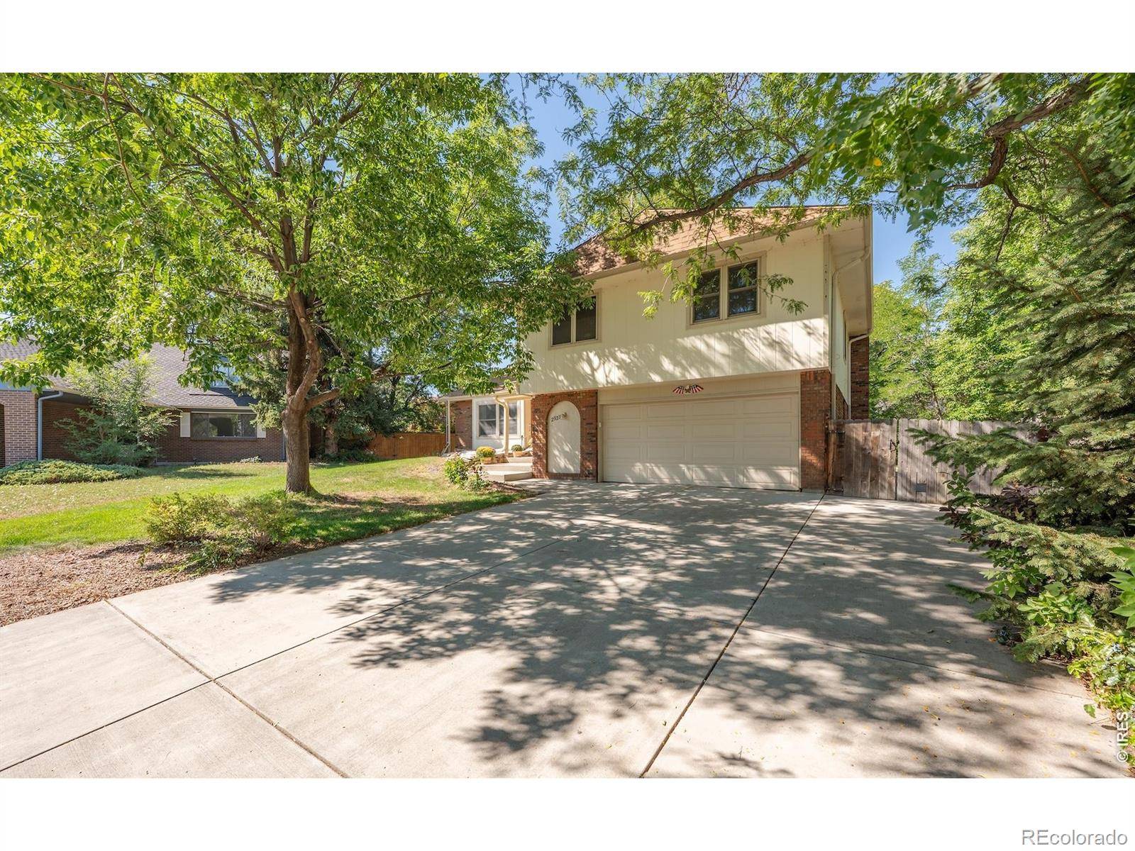 2927 Lakeshore DR, Longmont, CO 80503