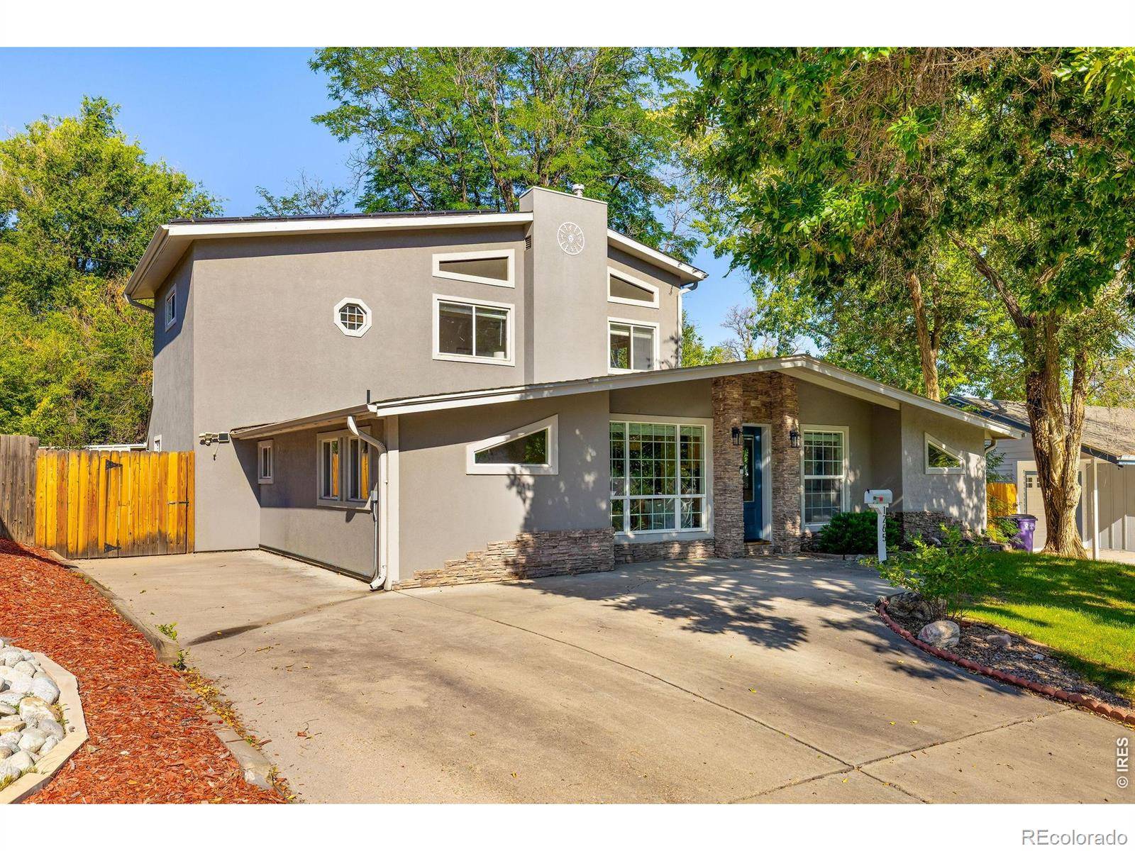 1265 S Grape ST, Denver, CO 80246