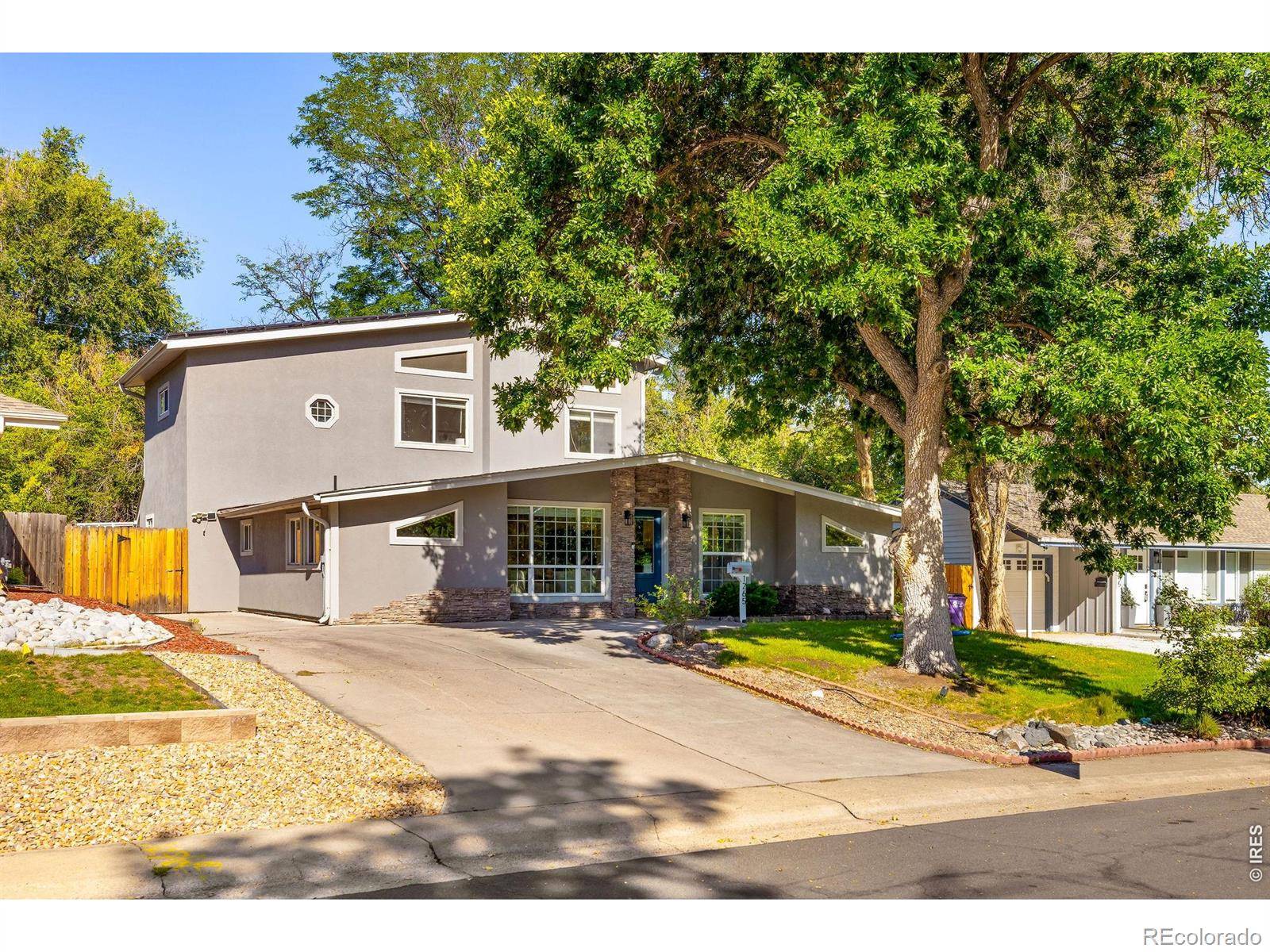 1265 S Grape ST, Denver, CO 80246