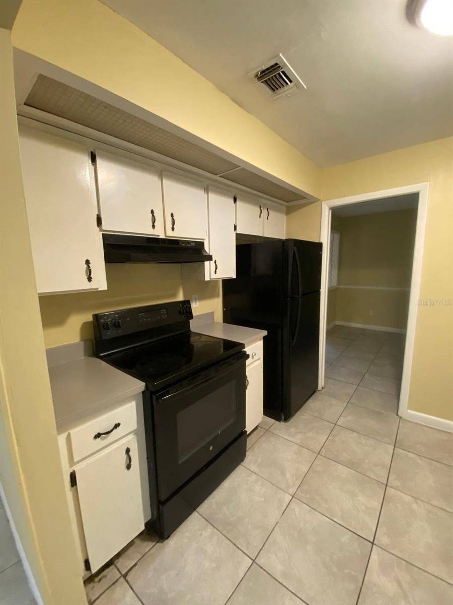 3509 LORI LN N, Lakeland, FL 33801