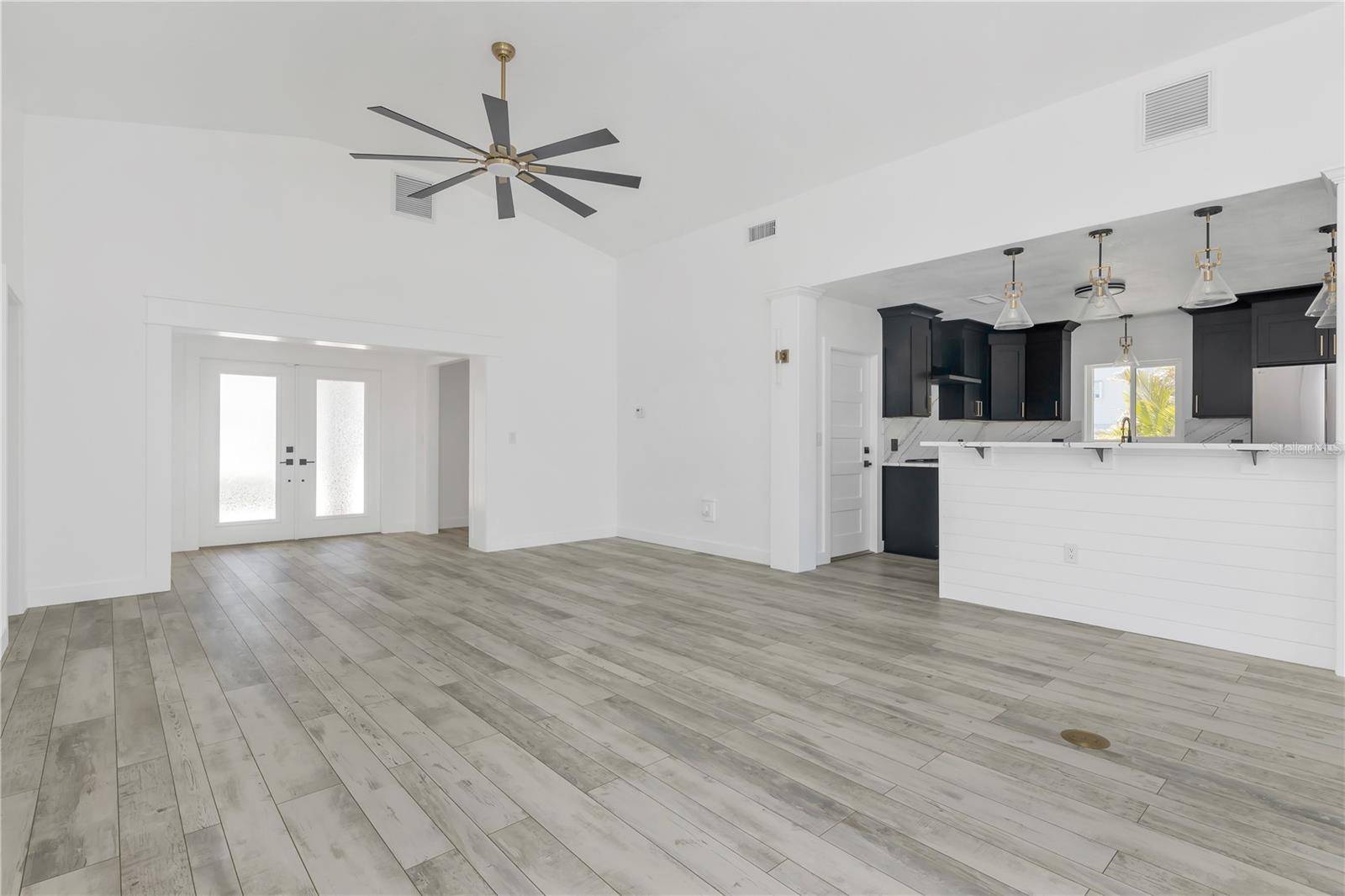 308 173RD AVE E, North Redington Beach, FL 33708