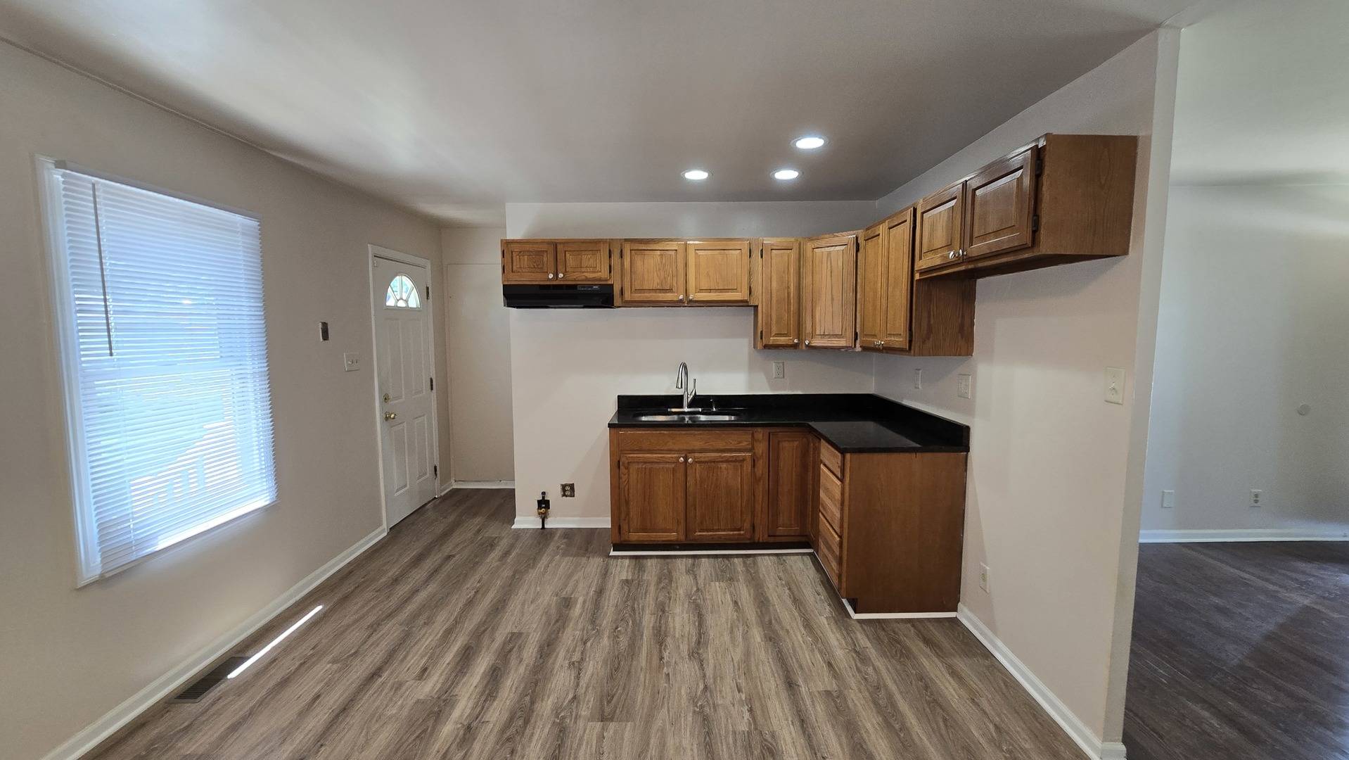 1820 222nd ST, Sauk Village, IL 60411