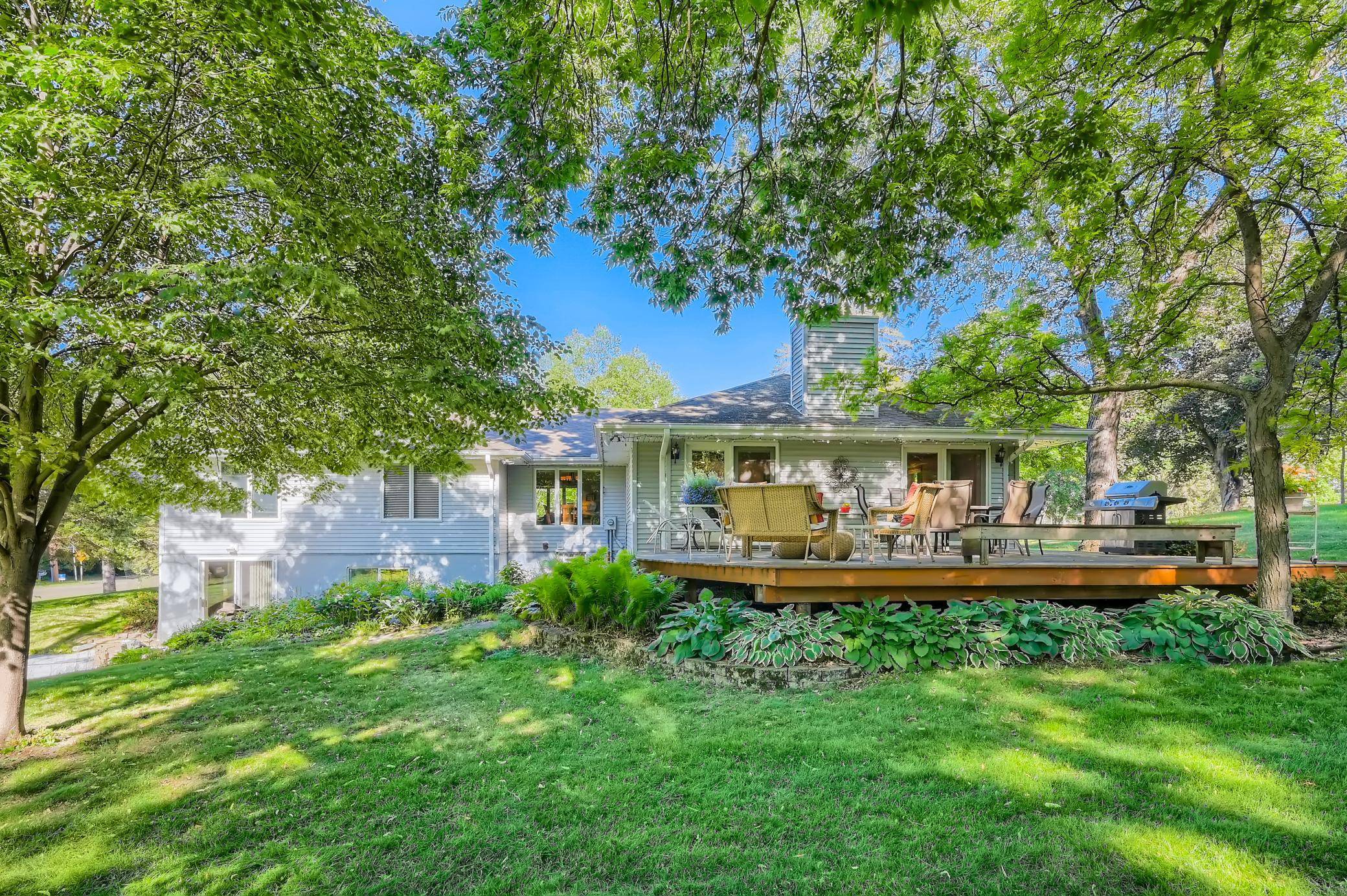 3200 Frear DR, Minnetonka, MN 55305