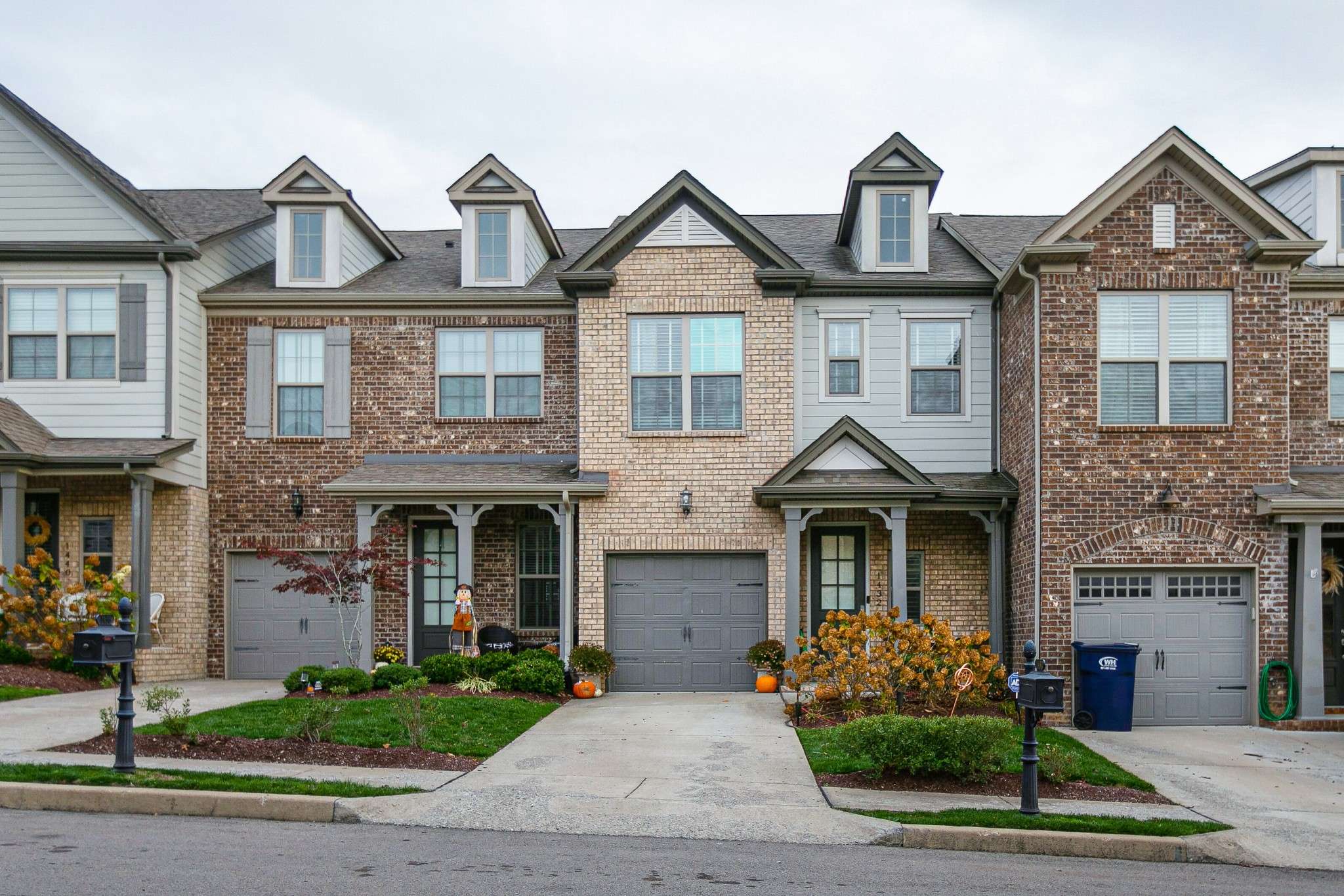 1432 Channing Dr, Thompsons Station, TN 37179