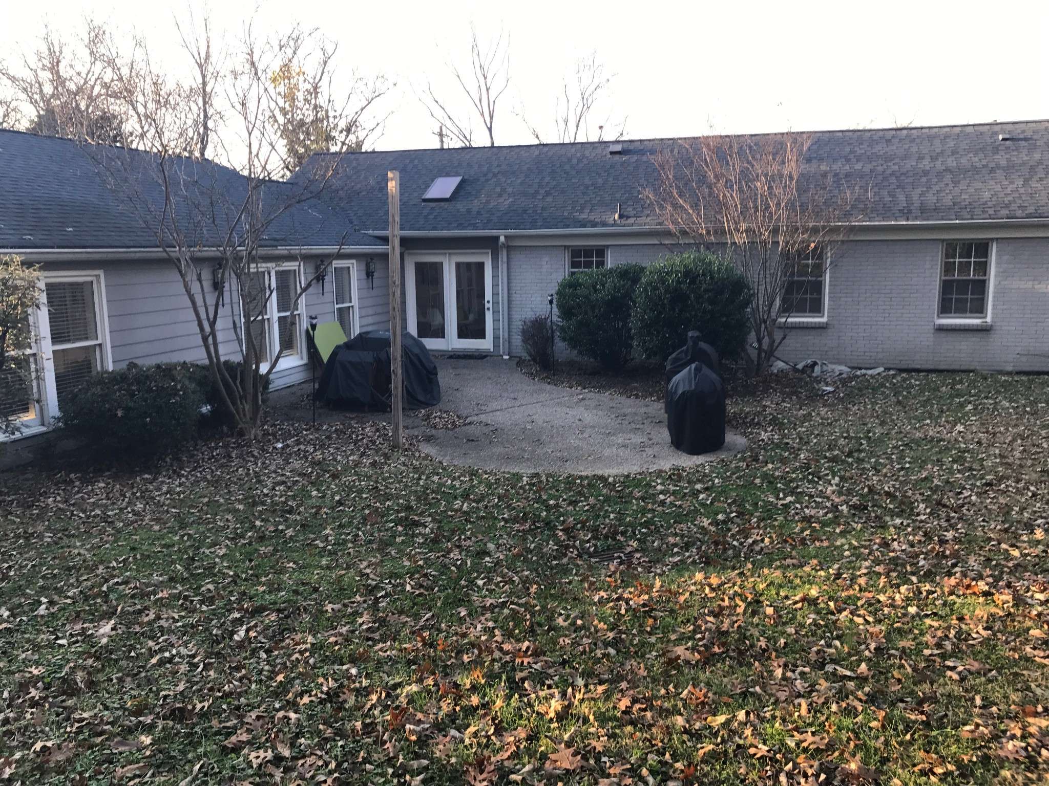 2323 Castleman Dr, Nashville, TN 37215