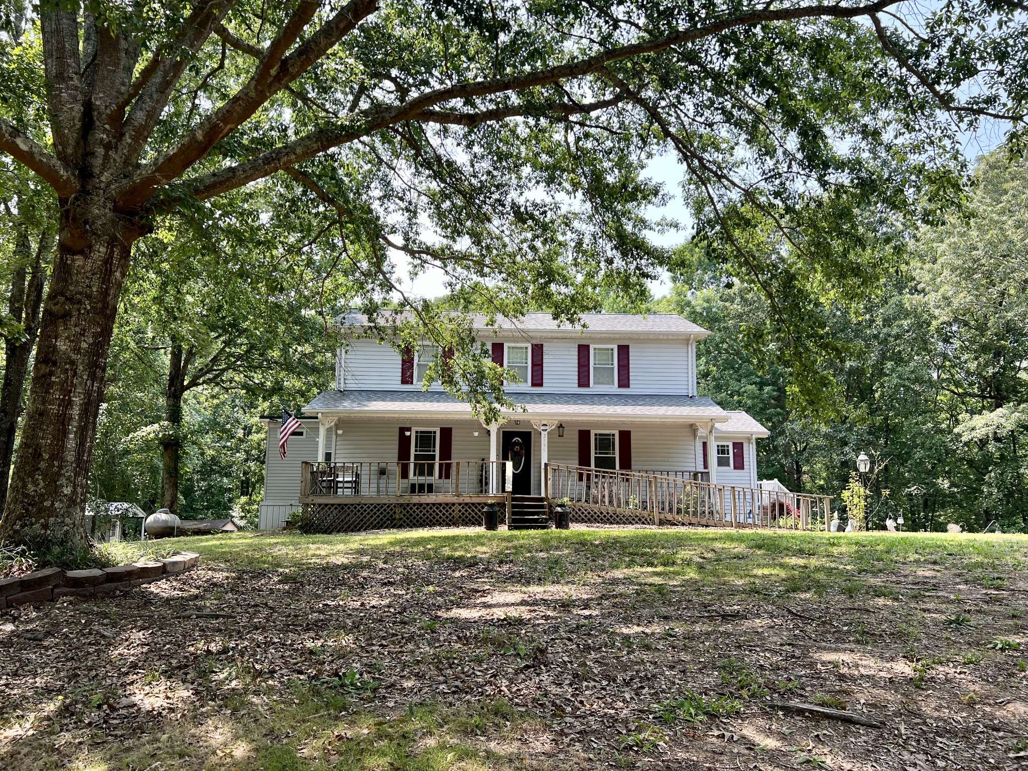 2195 Higginbottom Rd, Selmer, TN 38375