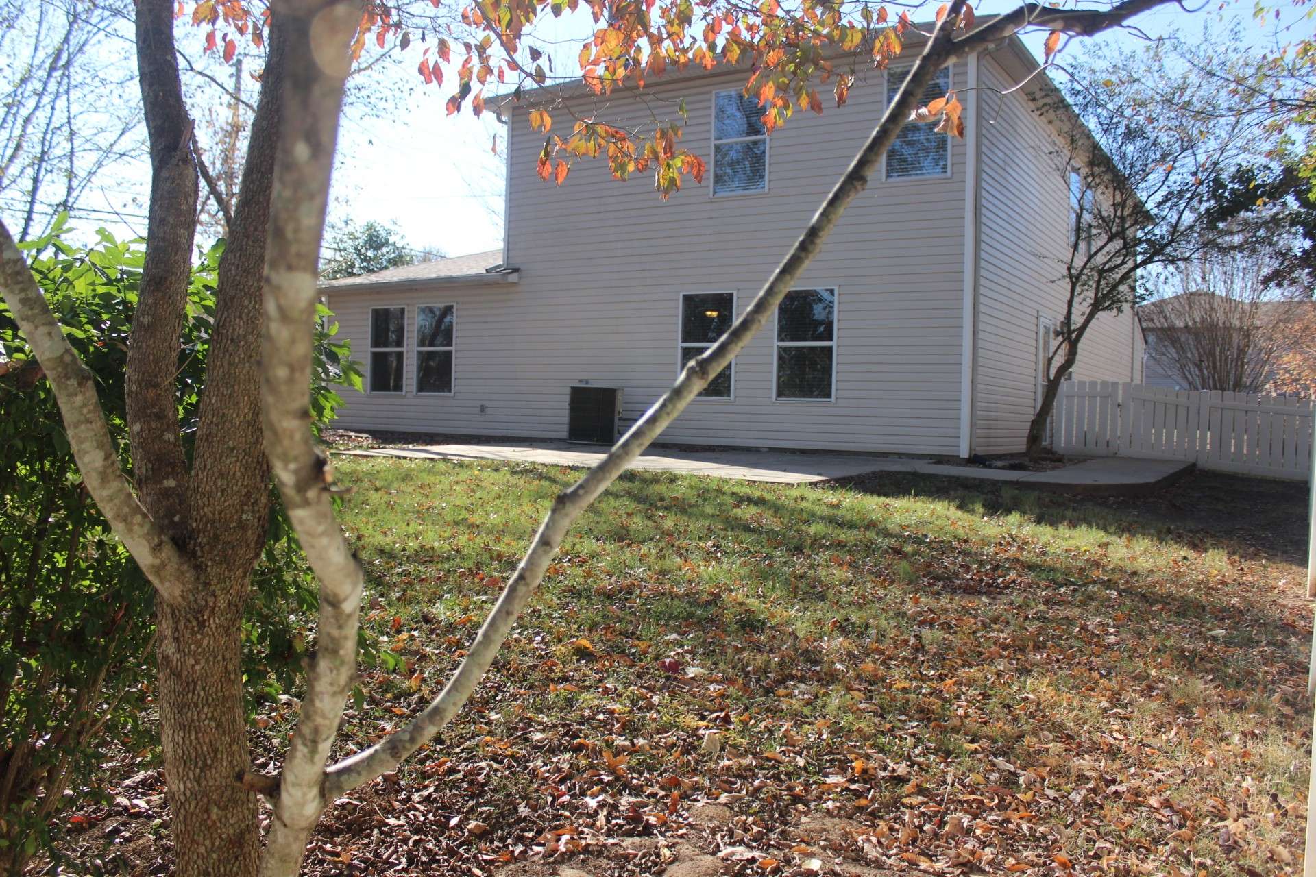 2797 Sutherland Dr, Thompsons Station, TN 37179