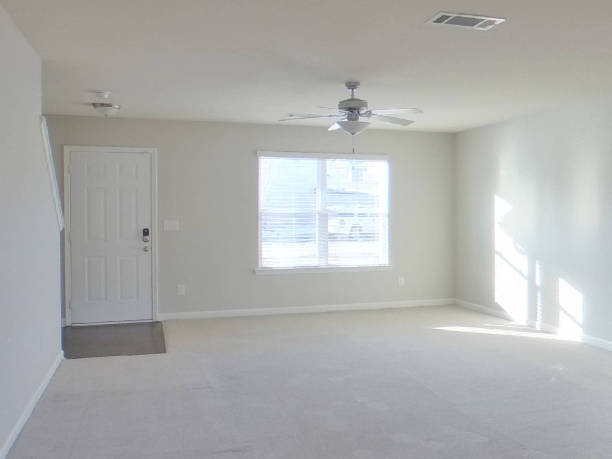 2609 Stinger Dr, Columbia, TN 38401